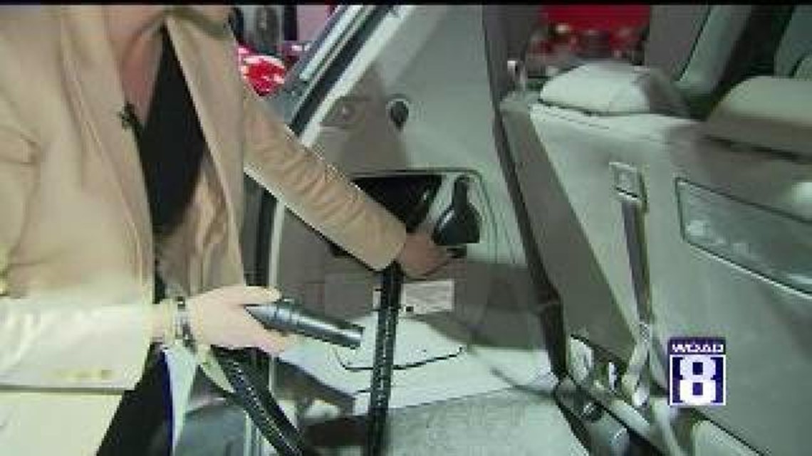 Honda unveils minivan with builtin vacuum cleaner