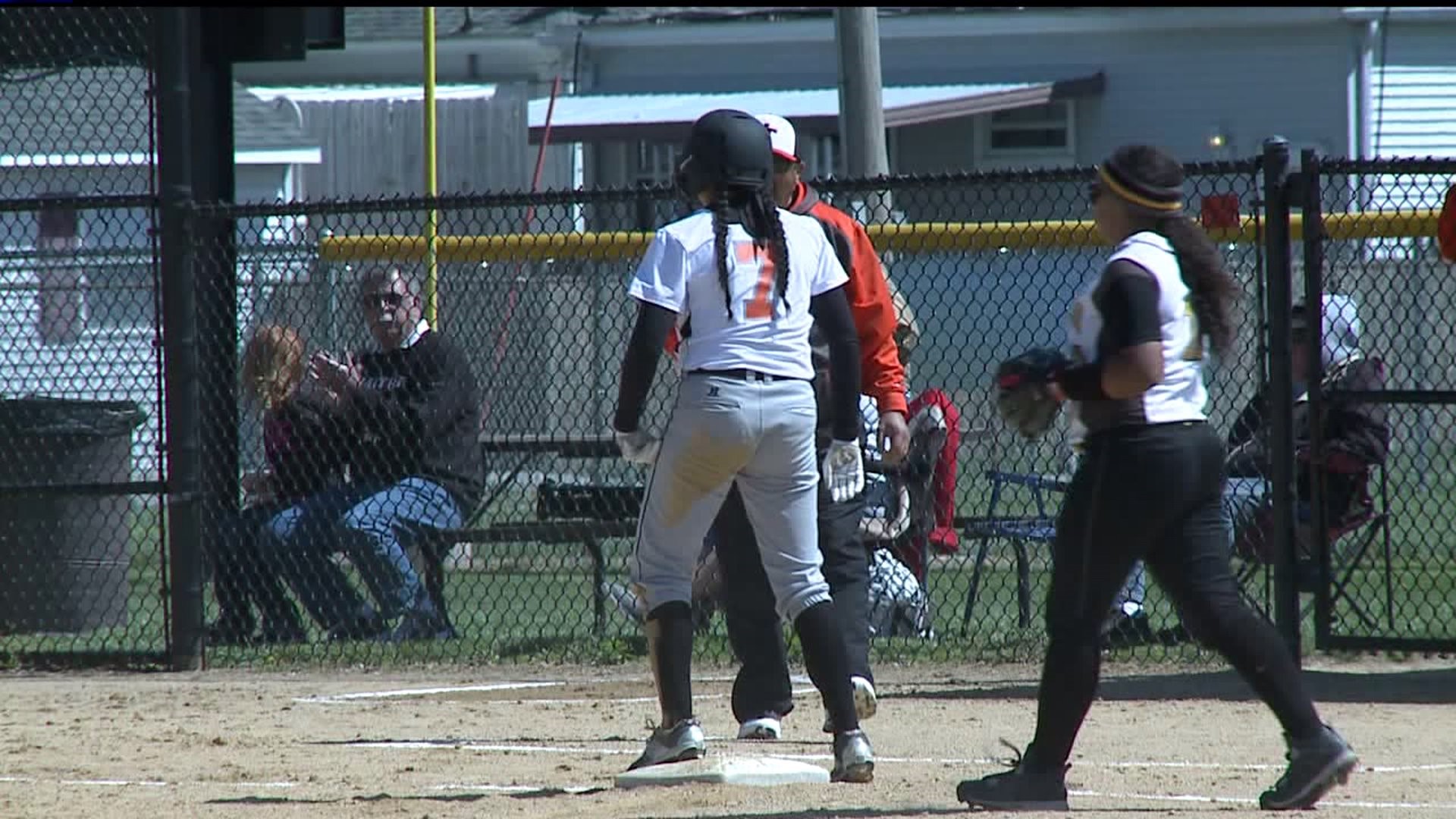United Township sweeps Galesburg in softabll