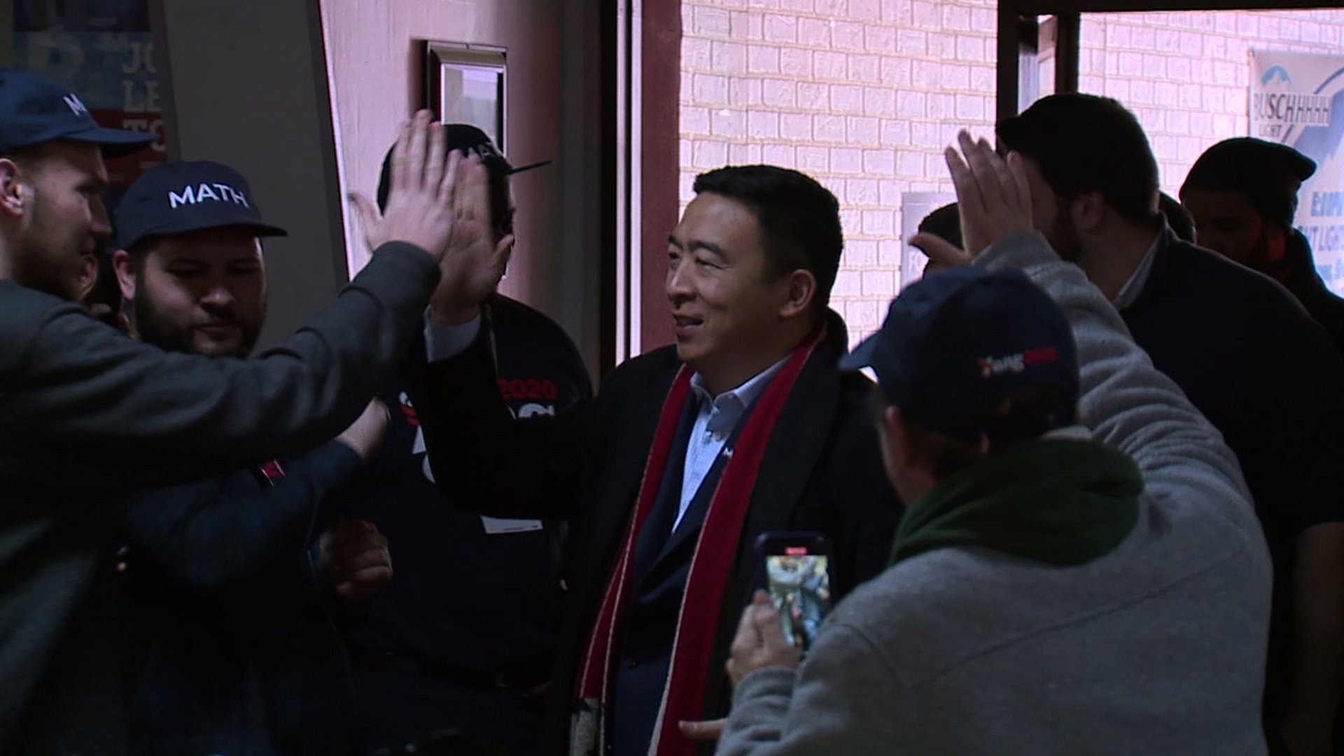 Andrew Yang in Davenport