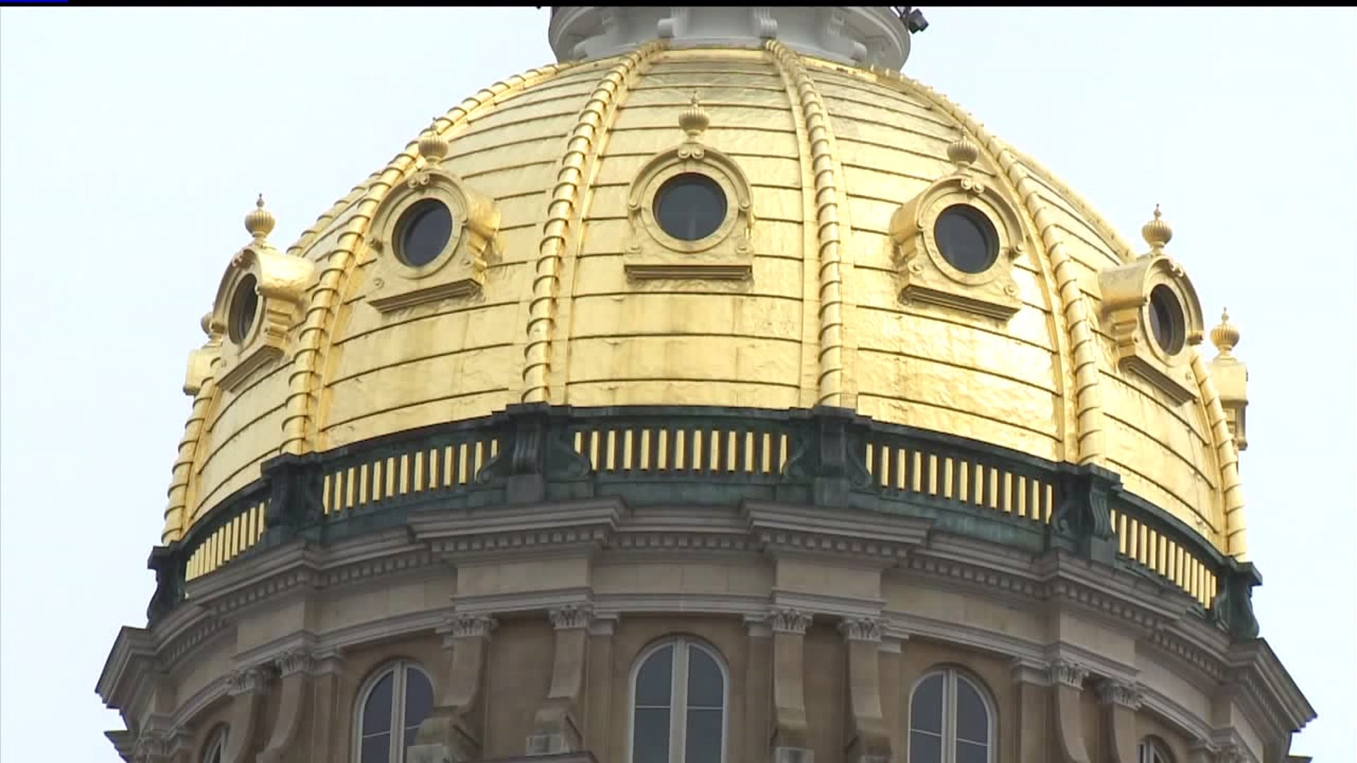 Iowa lawmakers begin 2020 session, name new House speaker