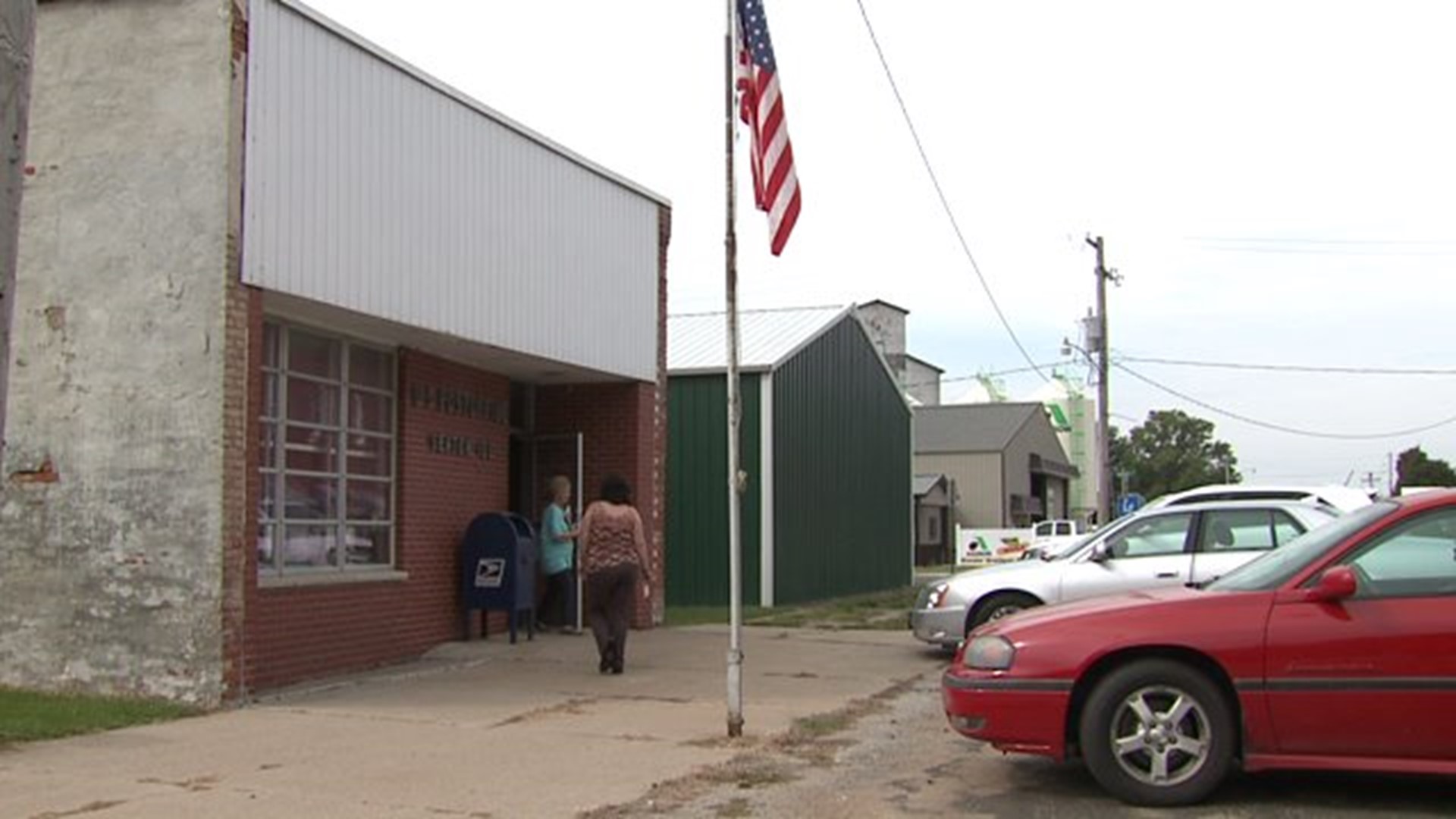 Village of Seaton post office temporarily relocates after black mold discovered