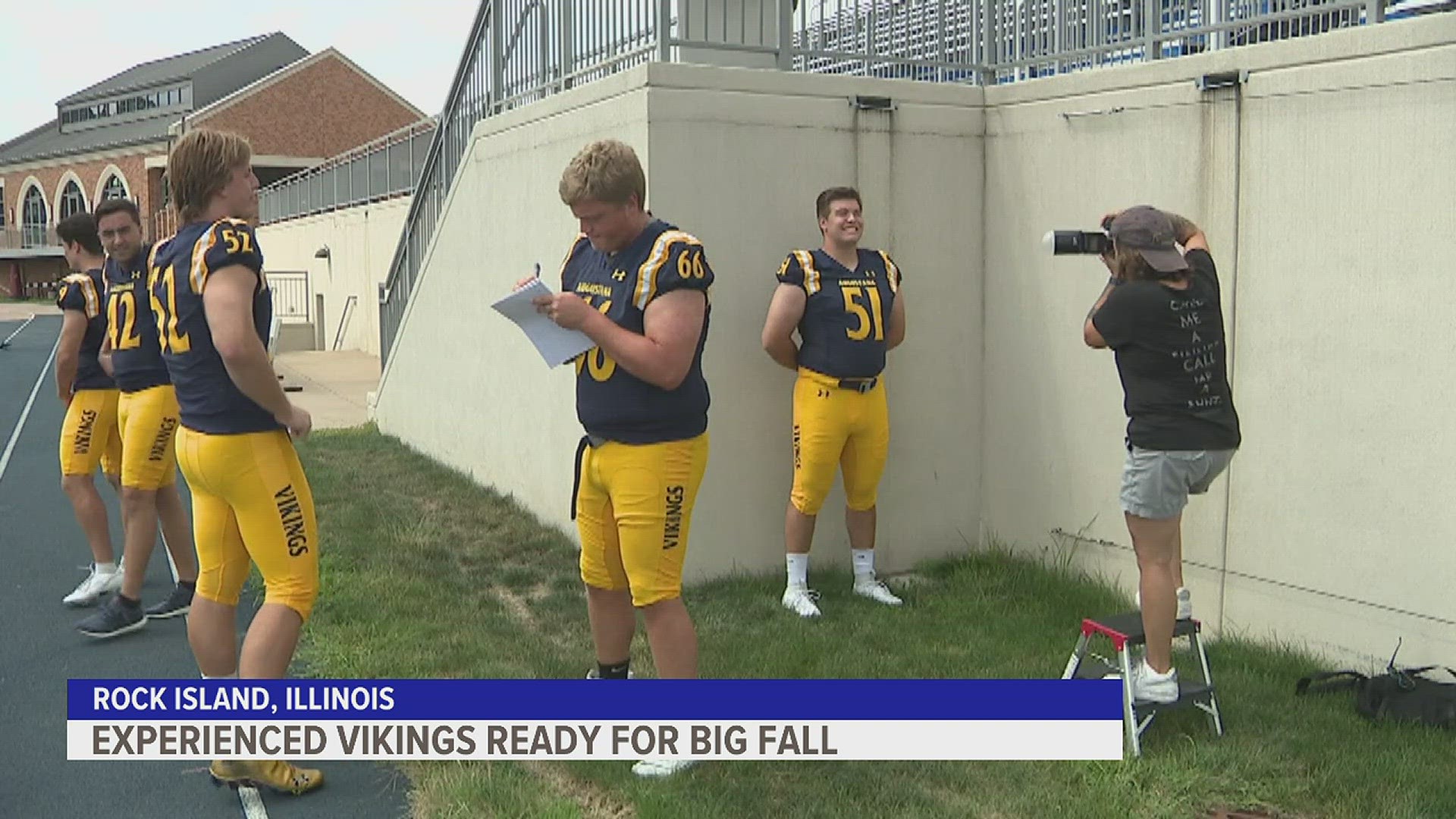 The Score Football Preview - Augustana Vikings