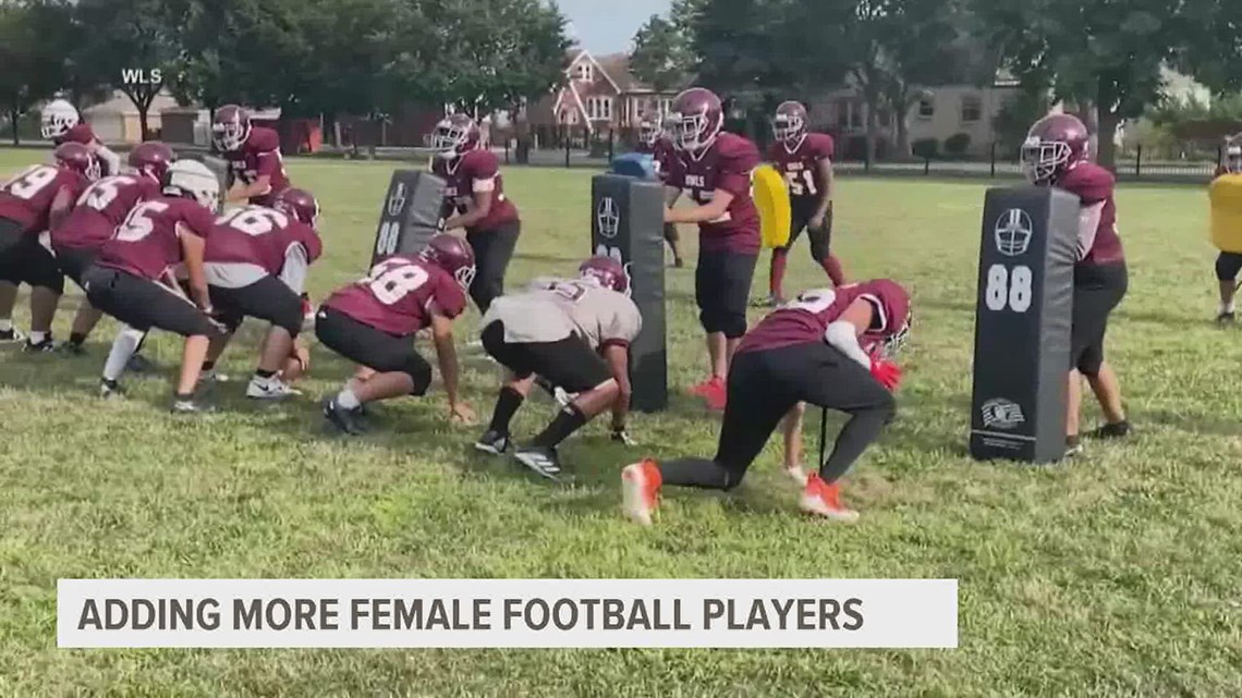 Trending | Future is female for this Chicago football team