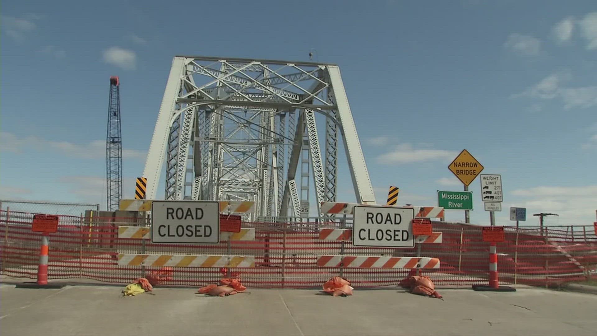 In today's headlines, the Black Hawk Bridge has re-opened, Arrowhead Rance has set date for last auto auction, and the pedal pub in Davenport is re-opening today.