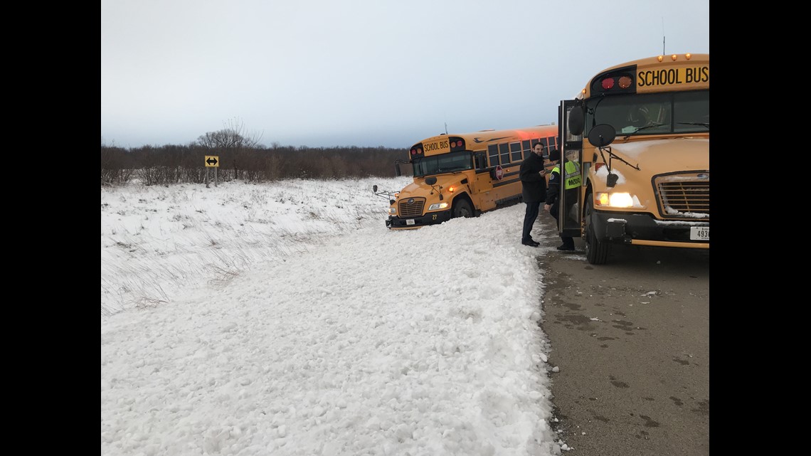 Bus carrying elementary students gets stuck in ditch near Princeton ...