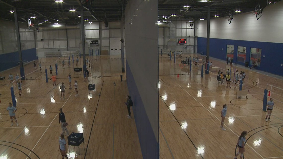 Iowa's lax mitigations have players coming from Illinois and around the