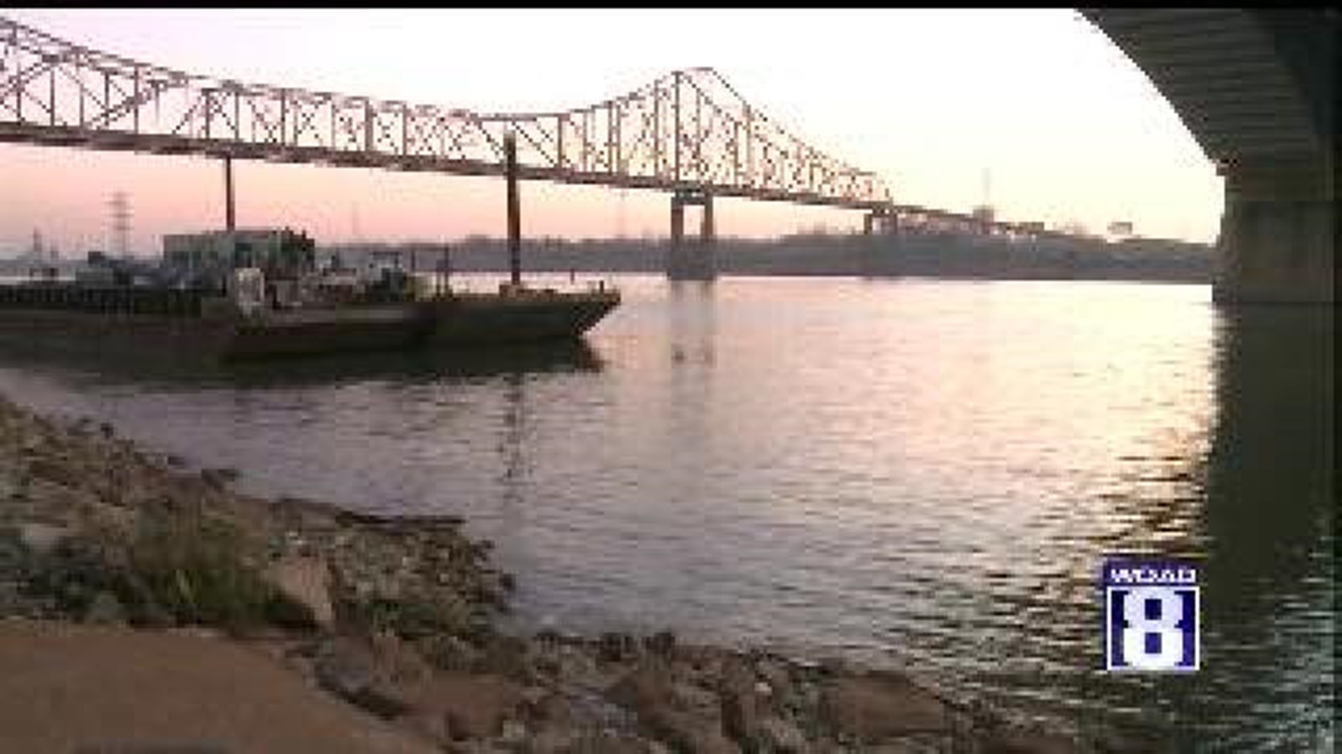 Barge traffic to stay afloat