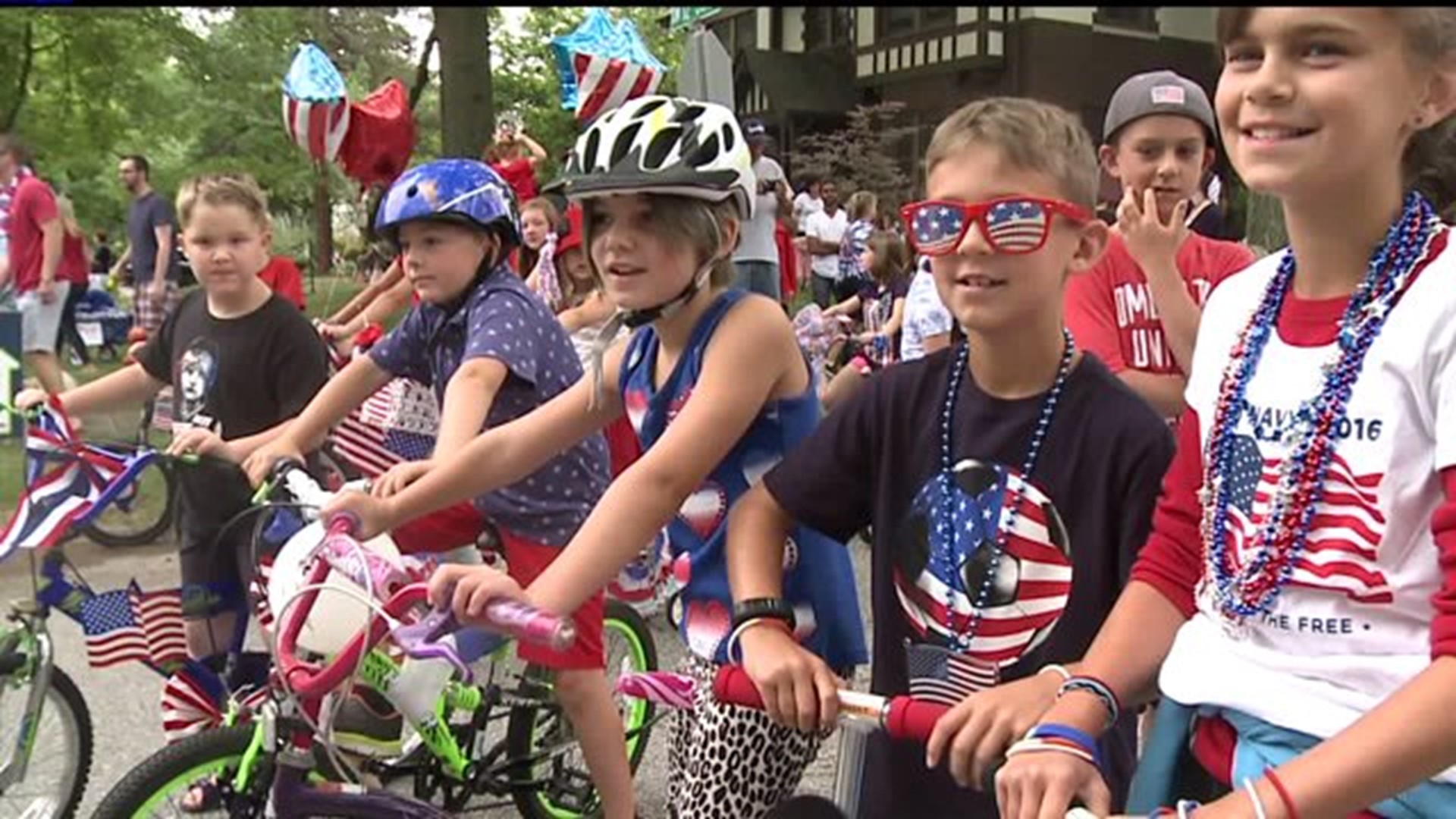 Small town vibes at Moline Parade