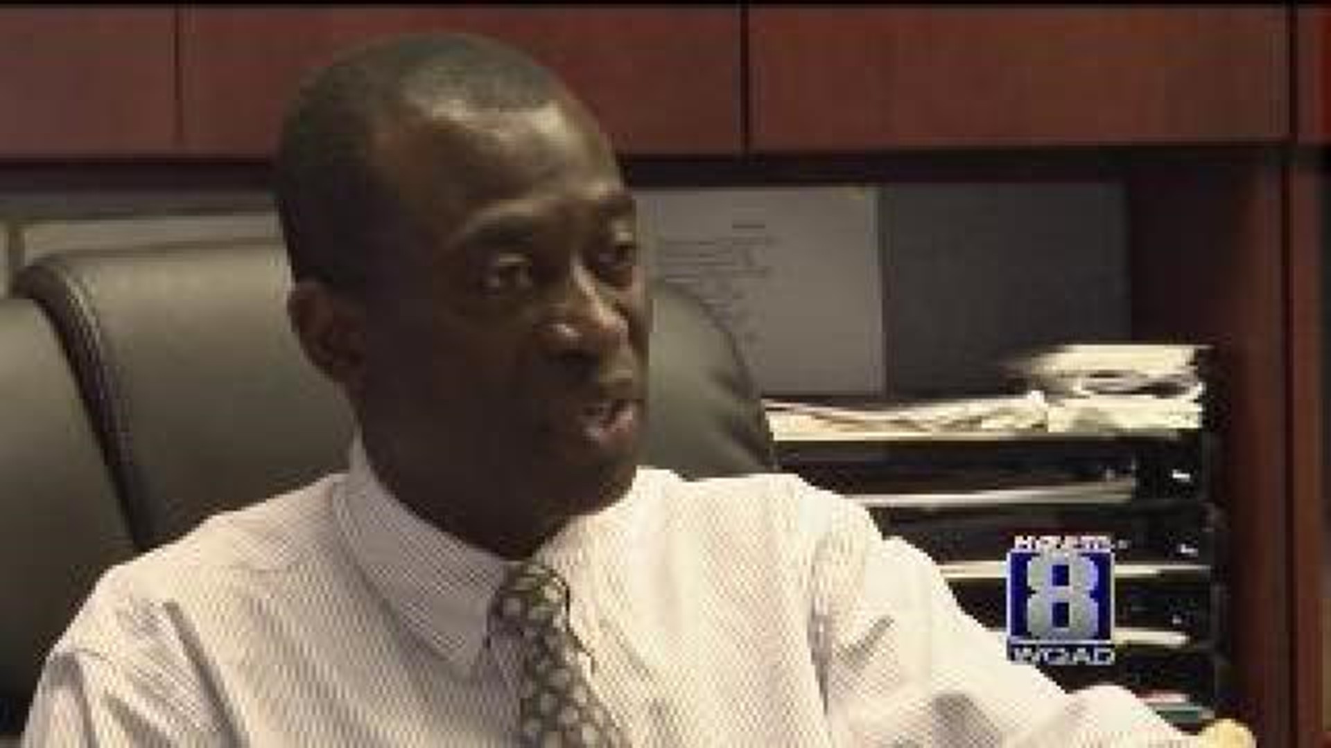 Moline Housing Authority Chief Questioned