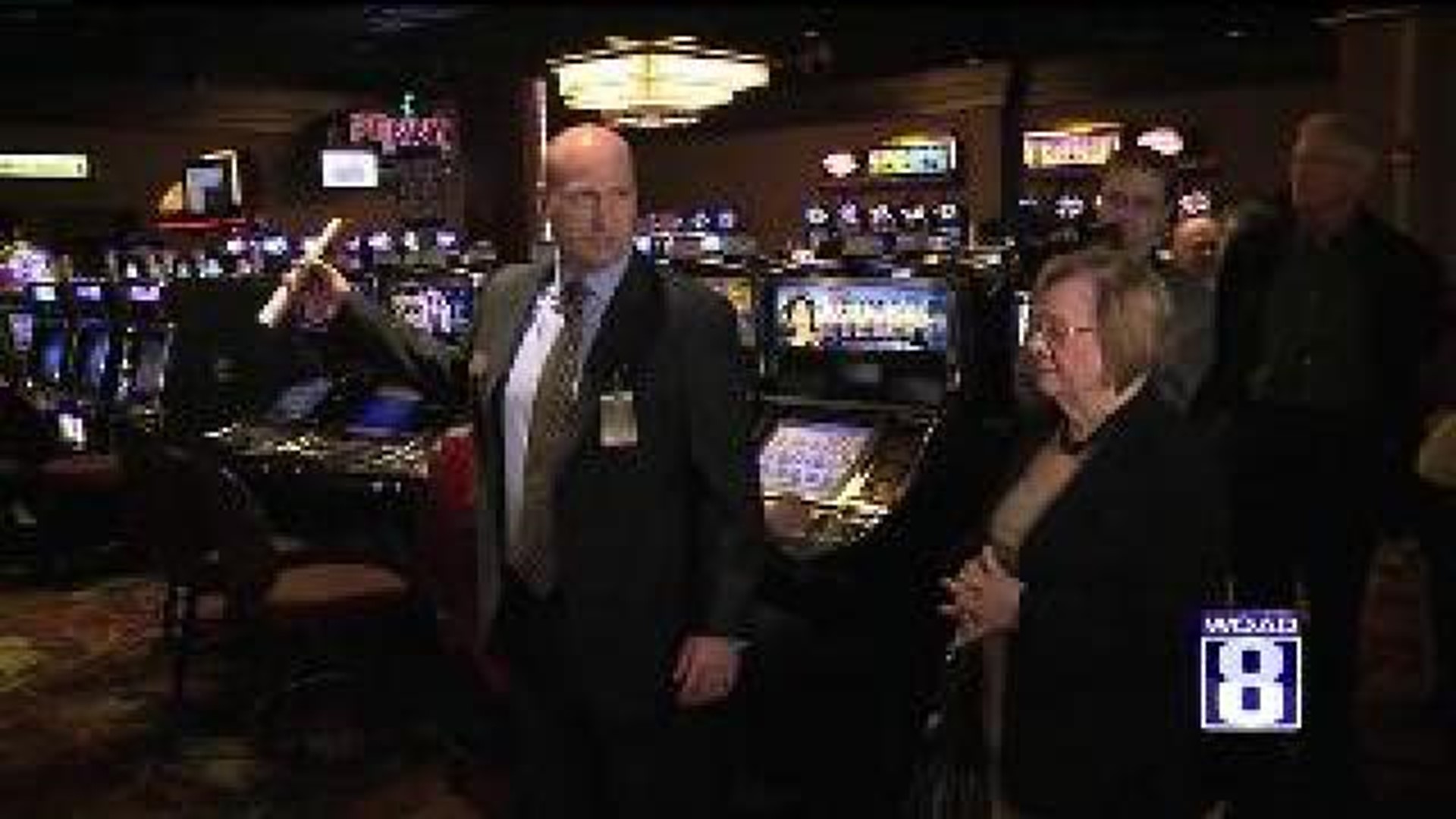 Davenport Leaders Tour Dubuque Casinos
