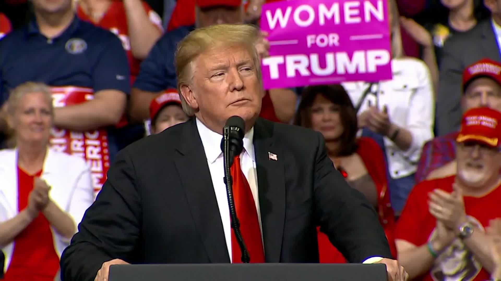 Trump celebrates Mueller findings at Michigan rally