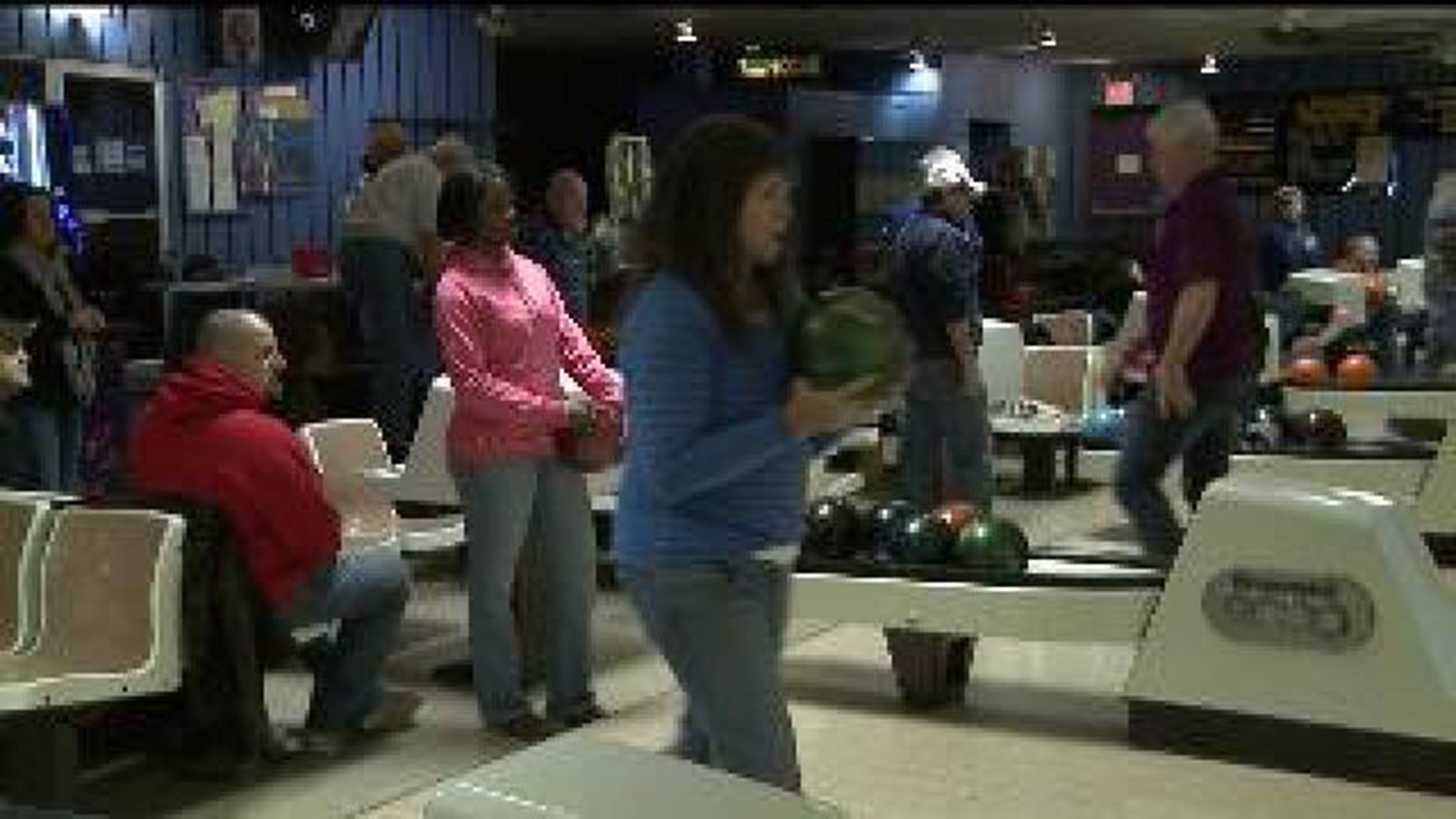 Therapy organization holds fundraiser