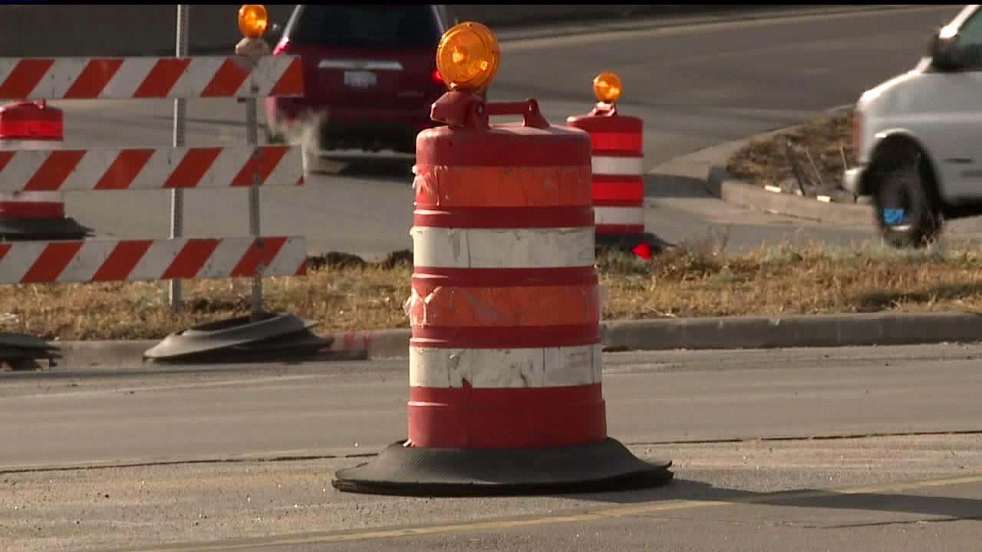 I-74 Construction continues, off ramp to Moline`s River Driver is closed until March