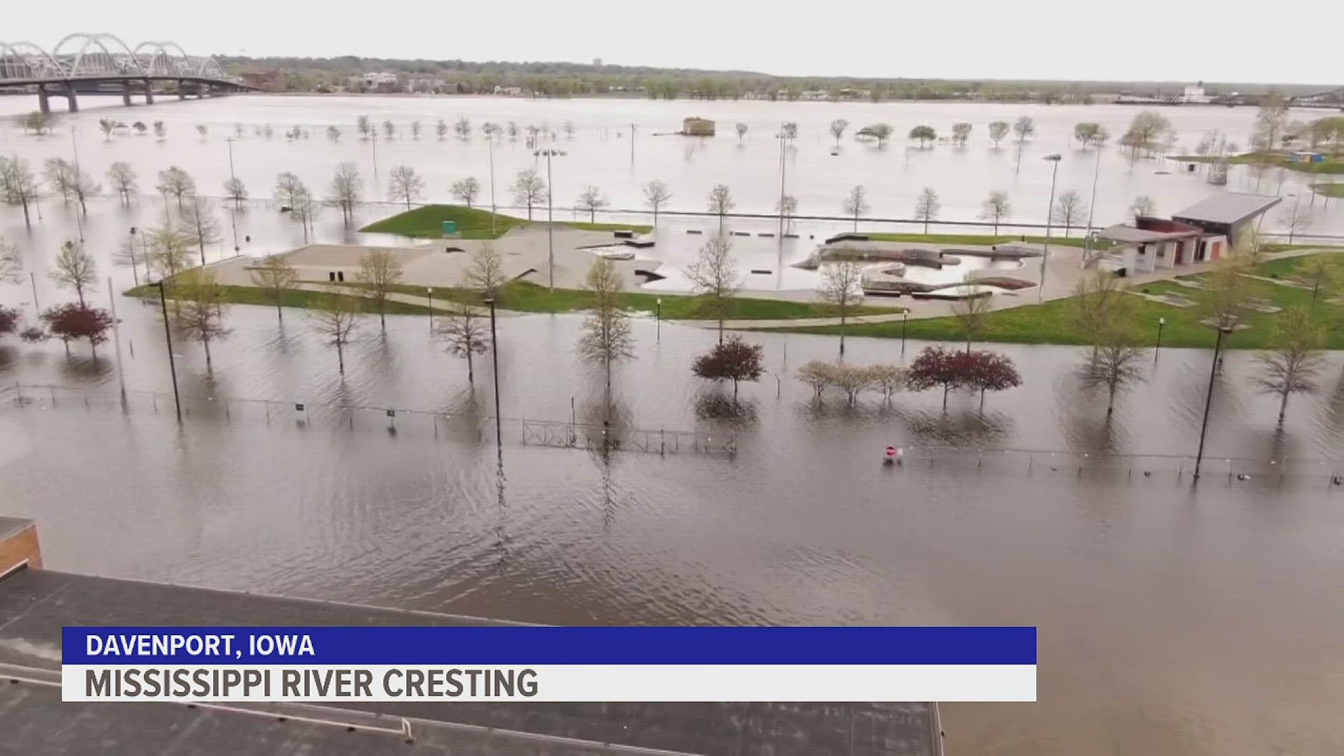 The river reaches its crest in the Quad Cities, road construction, E-15 summer gas sale | News 8 Now, May 1, 2023