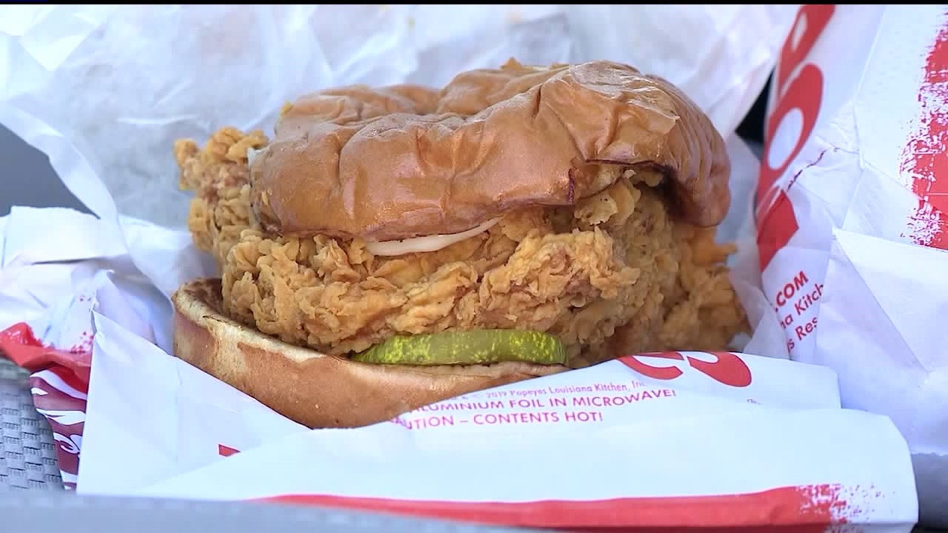 Popeye`s chicken sandwich makes a comeback next month