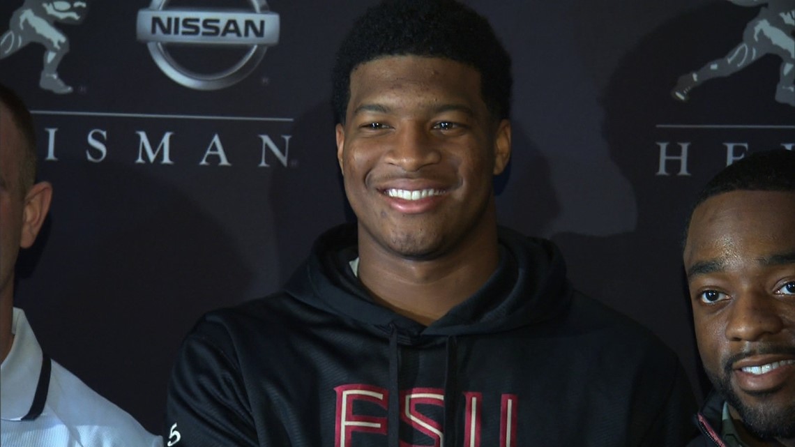 Florida State quarterback accused of shoplifting crab legs