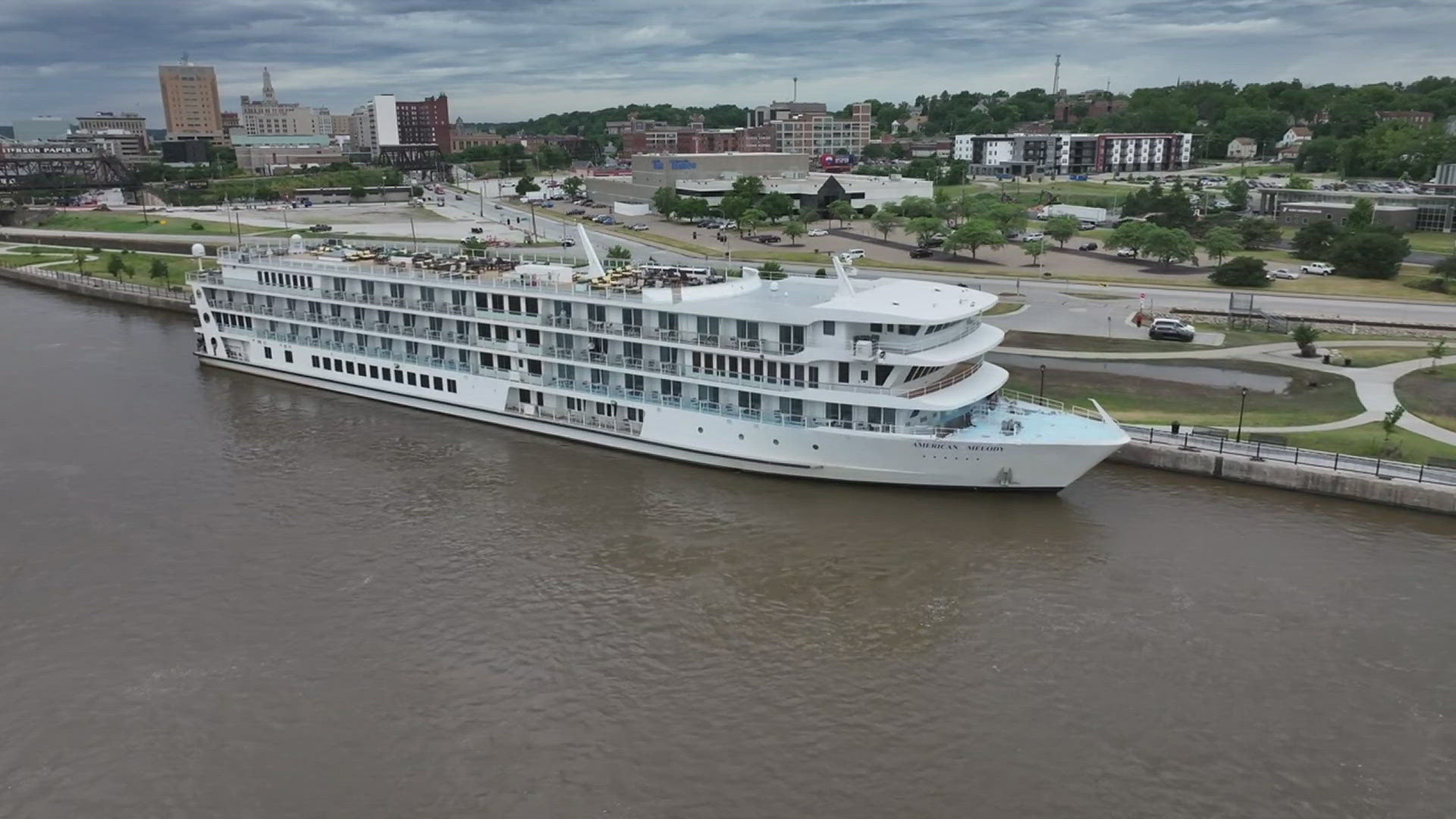 American Cruise Lines' "American Melody" stopped in Davenport Wednesday with more than 170 people on board.