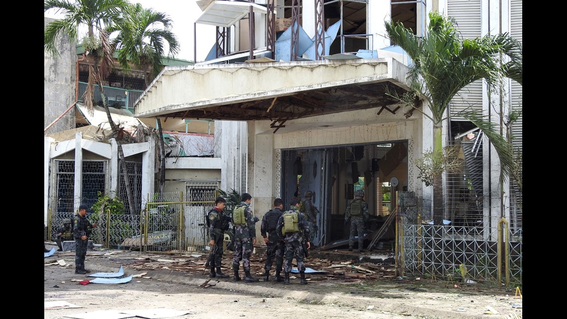 20 Killed, Dozens Wounded In Philippines Church Bombings | Wqad.com