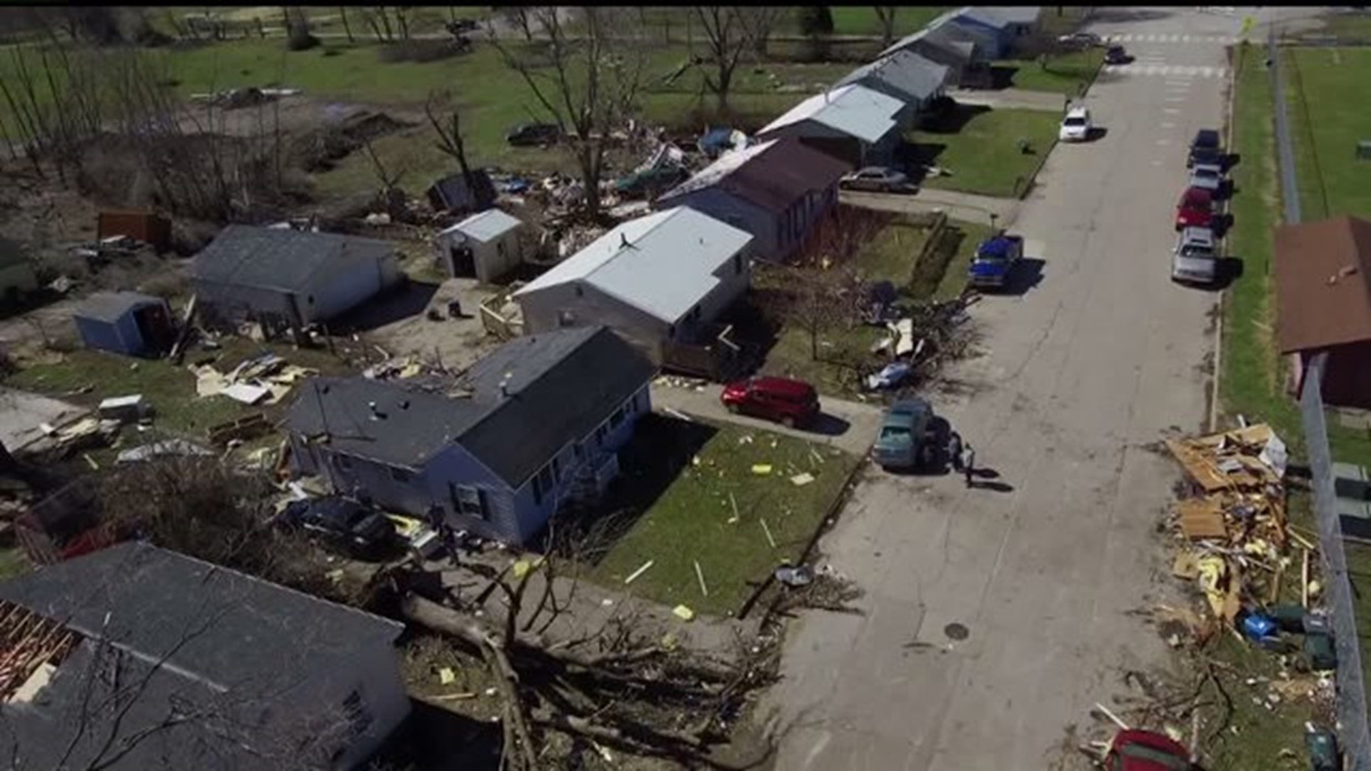 State of Iowa offer money to tornado victims