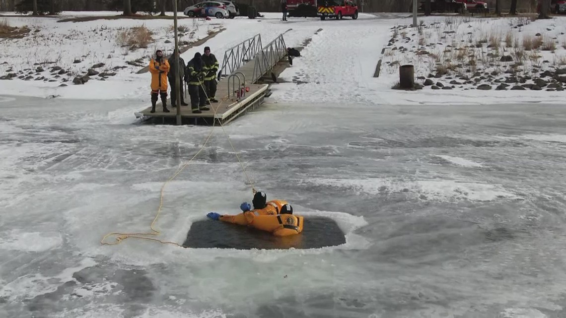 Rock Island Fire Department practices ice rescue training