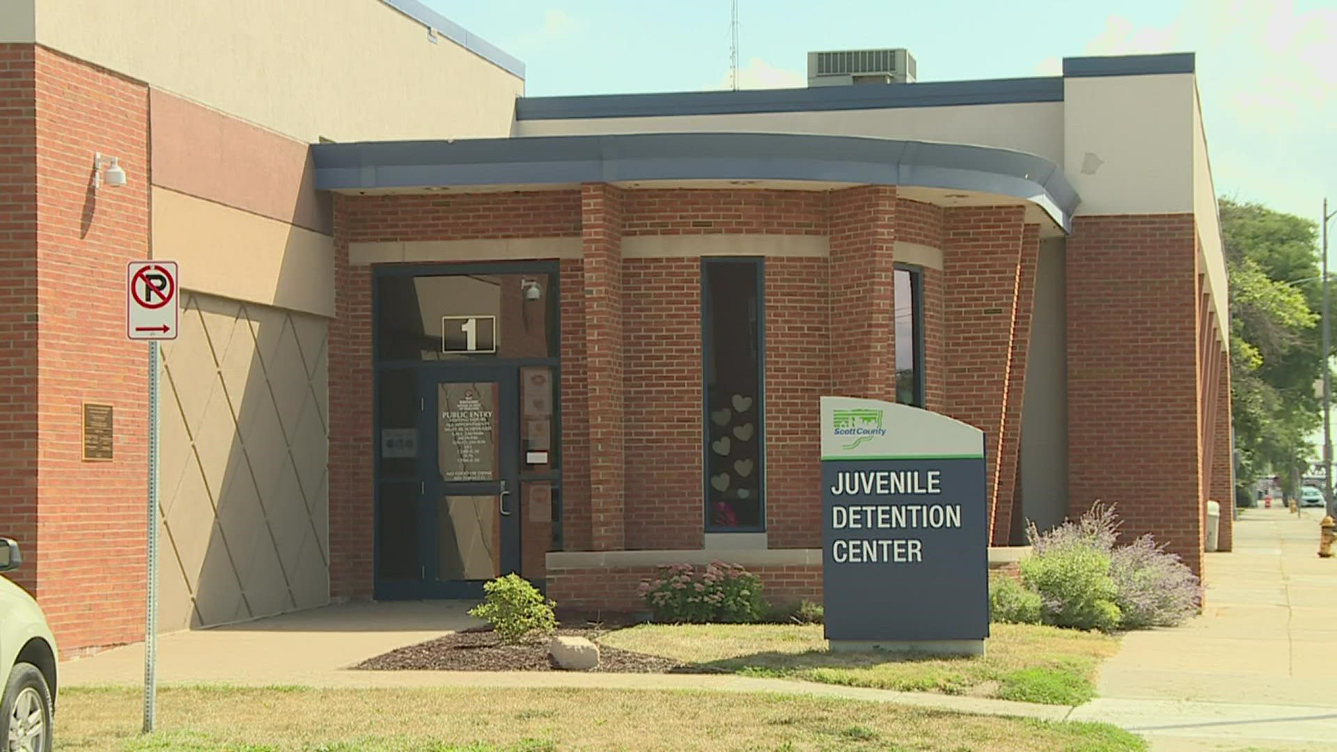 Scott county supervisors and court officials did not support a proposal opposing a new 40-bed juvenile detention center and want to move forward.