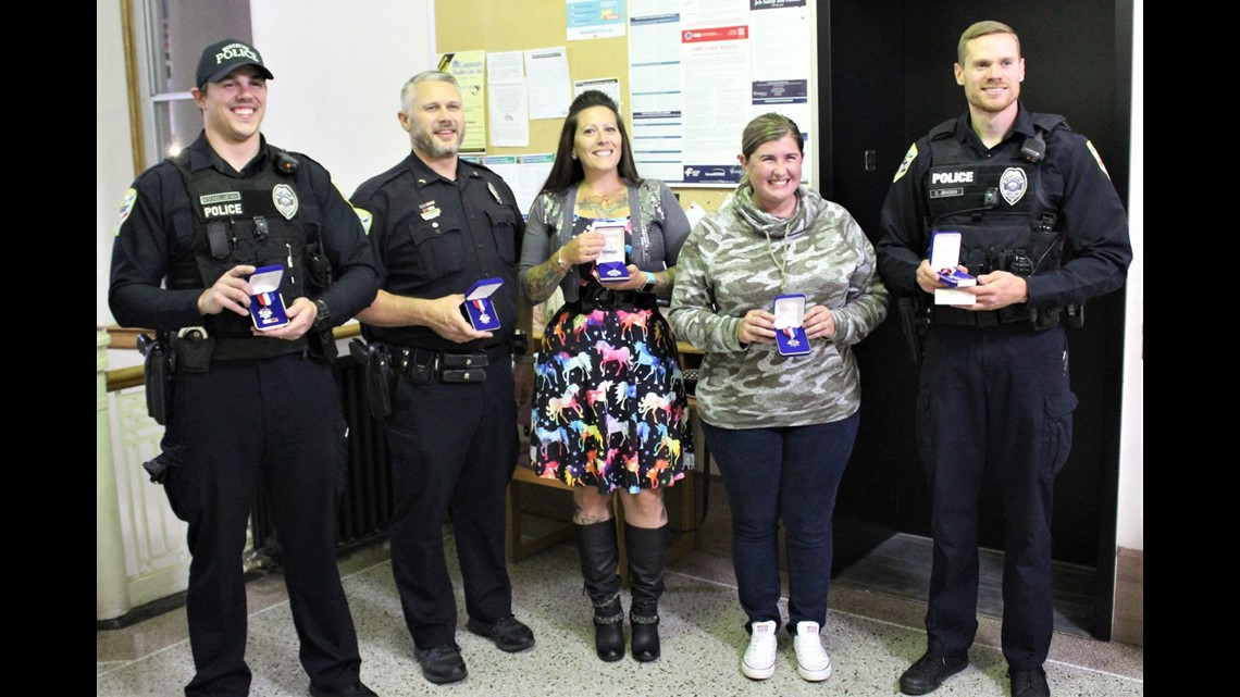 5 Muscatine police officers recognized with awards for saving lives