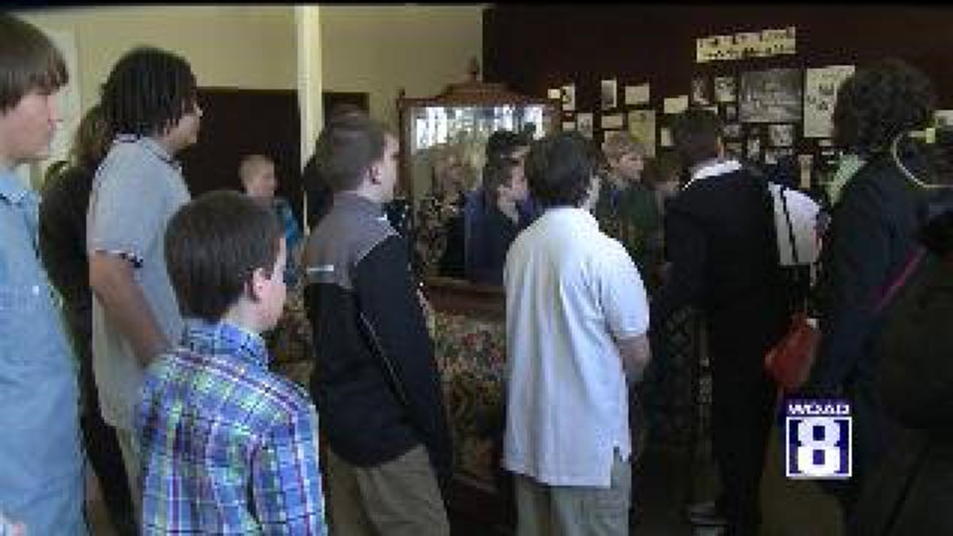 Waverly Students Tour State Capitol Building
