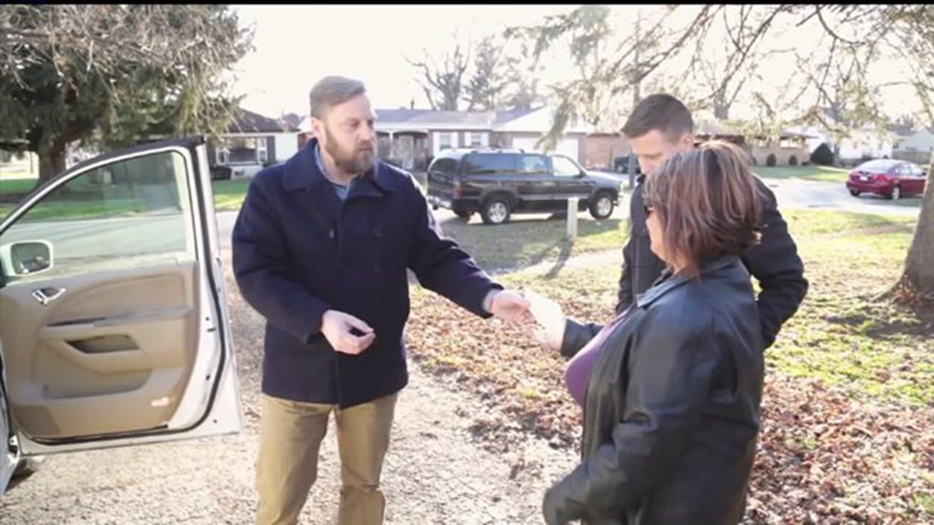 Galesburg church gives vans to family in need