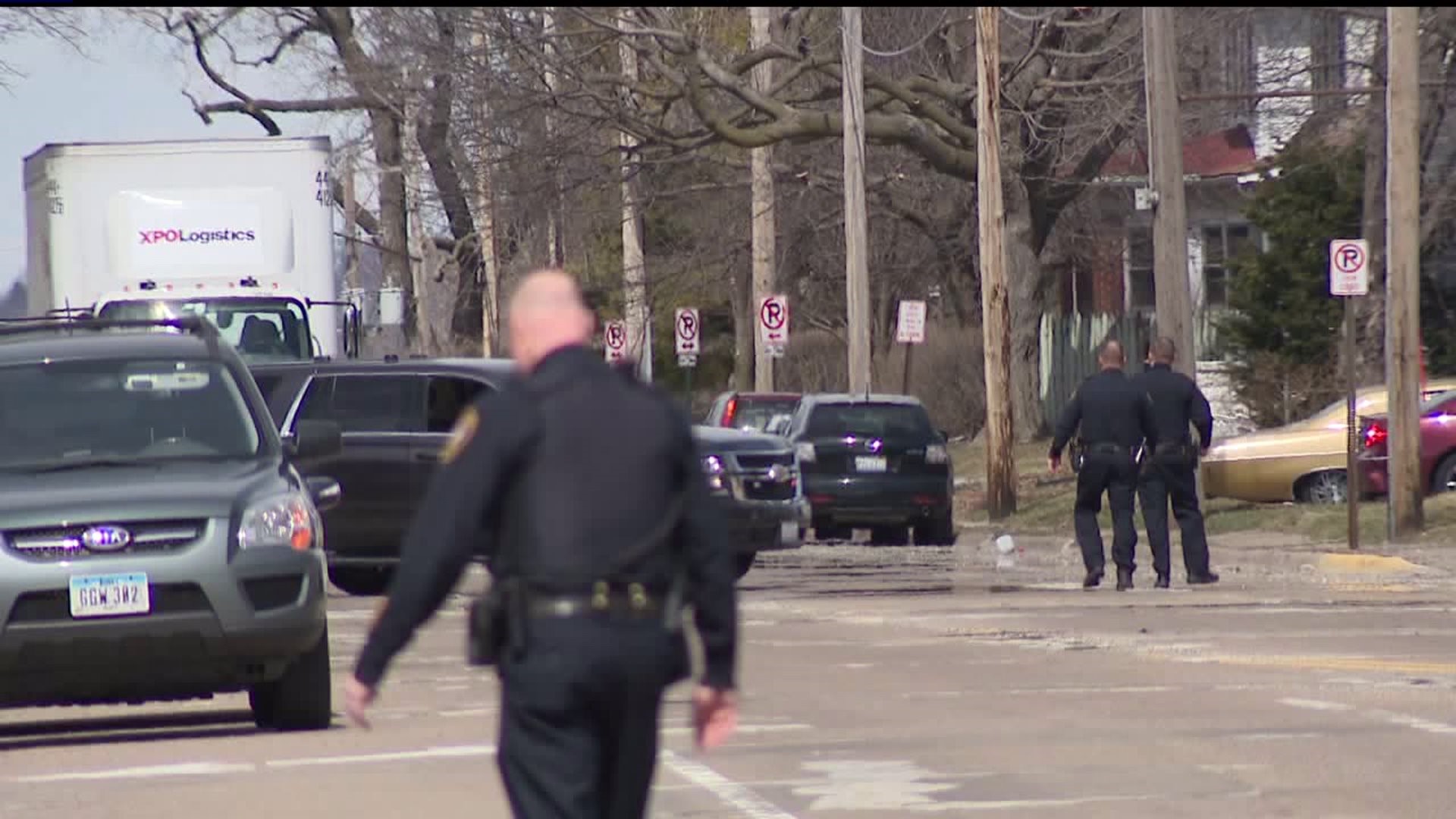 One person hurt in Rock Island shooting
