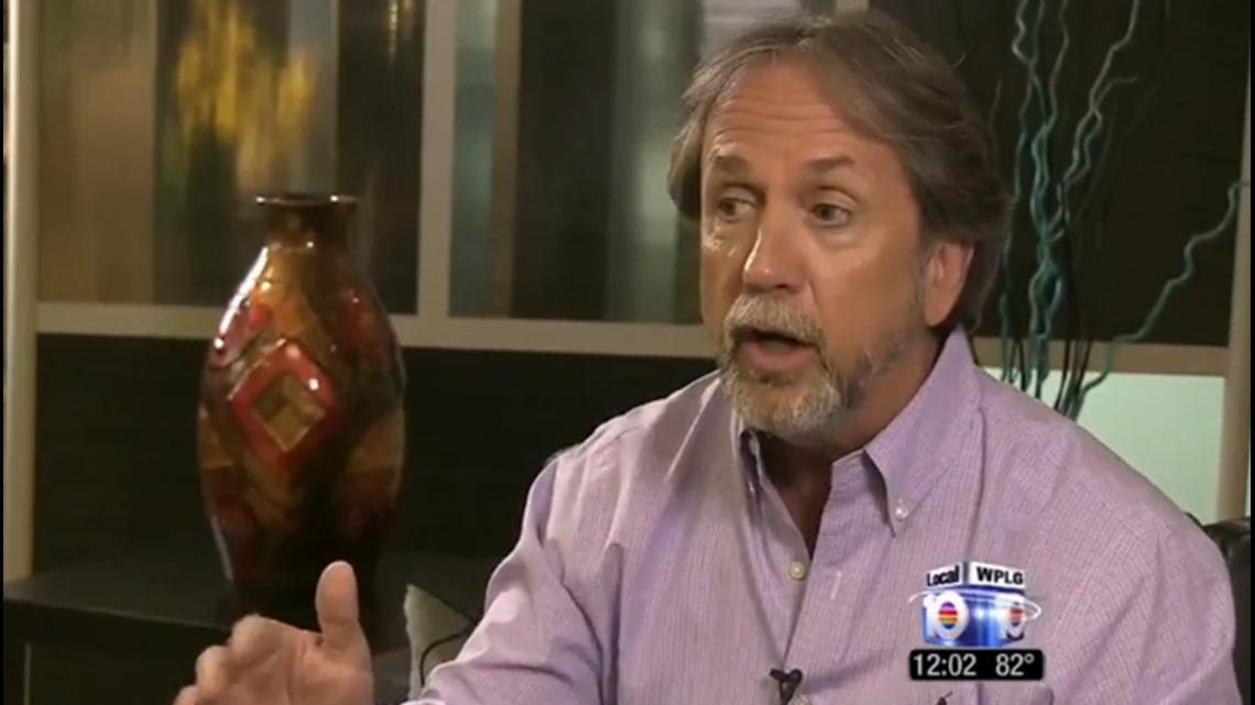 Megachurch pastor resigns after admitting affair | wqad.com