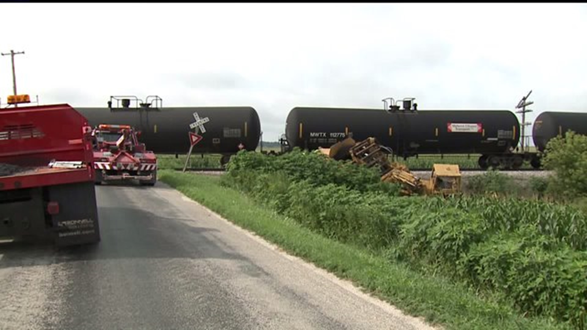 Pan scraper hit by a train in Geneseo