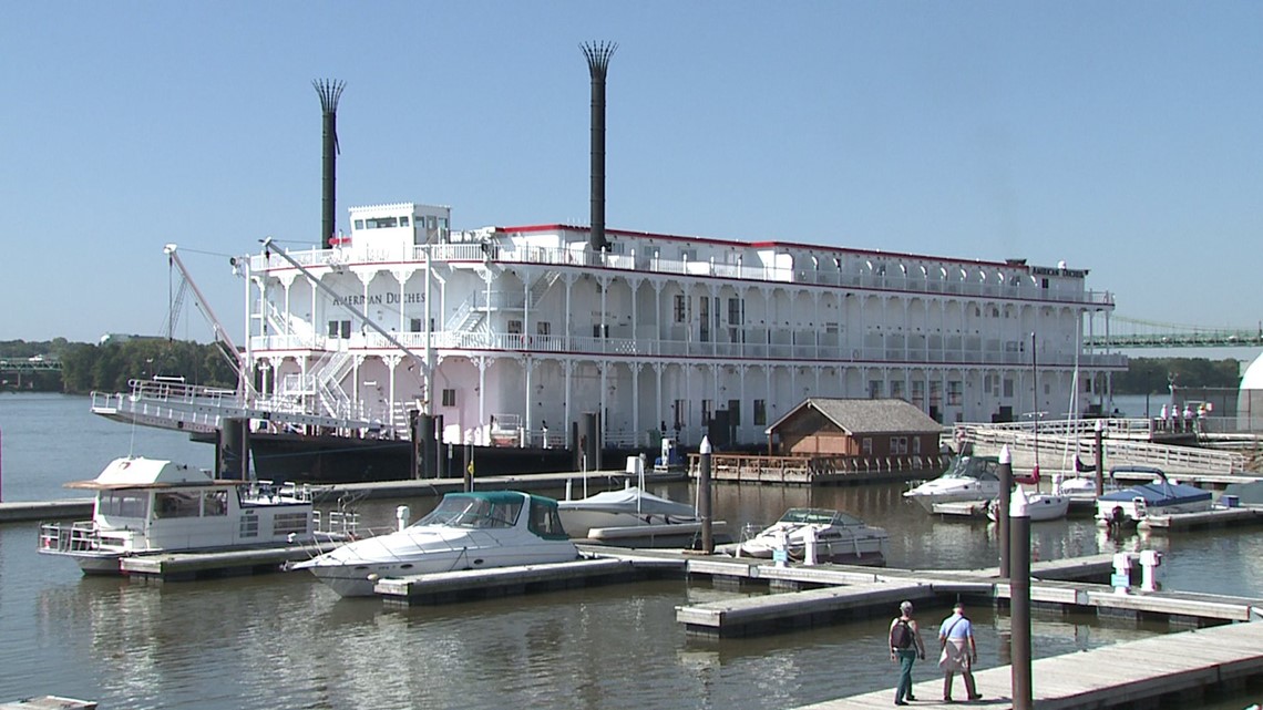 riverboat casino iowa