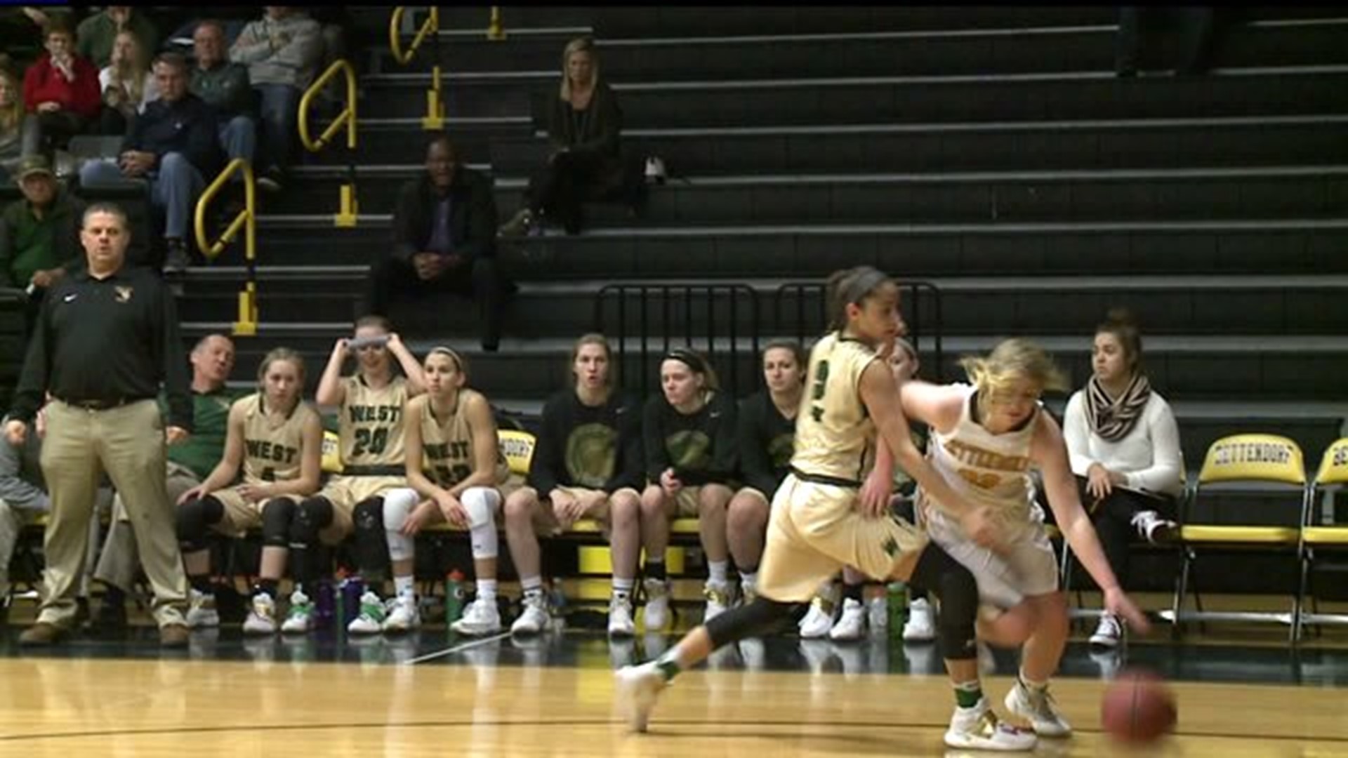 Bettendorf falls at home to IC West
