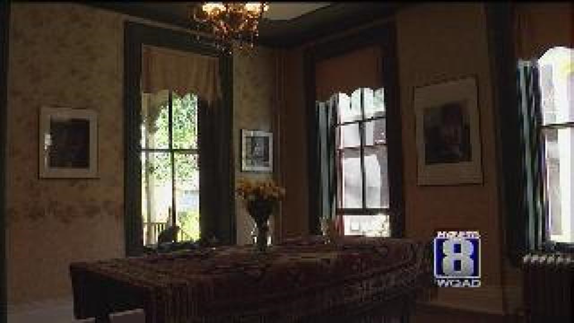 Broadway District hosts historic homes tour