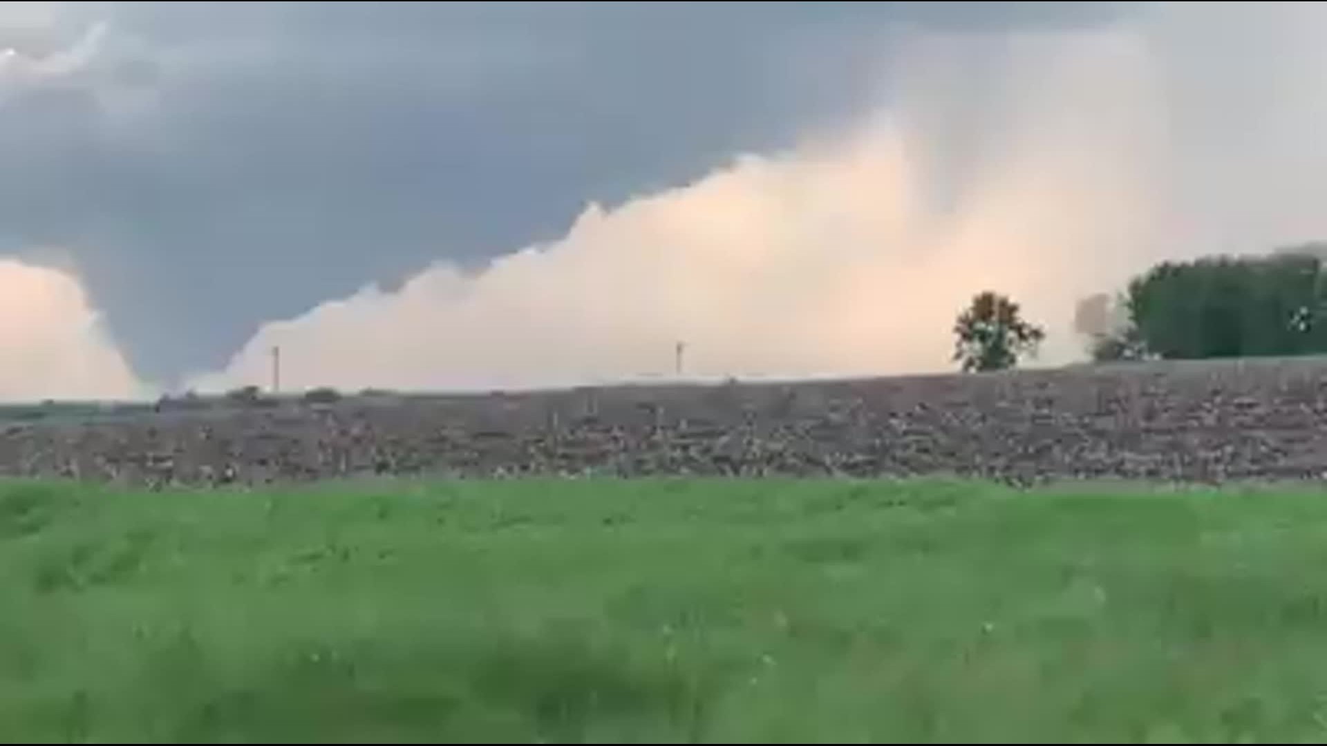 Video shows reported tornado moving through the Iowa City area
