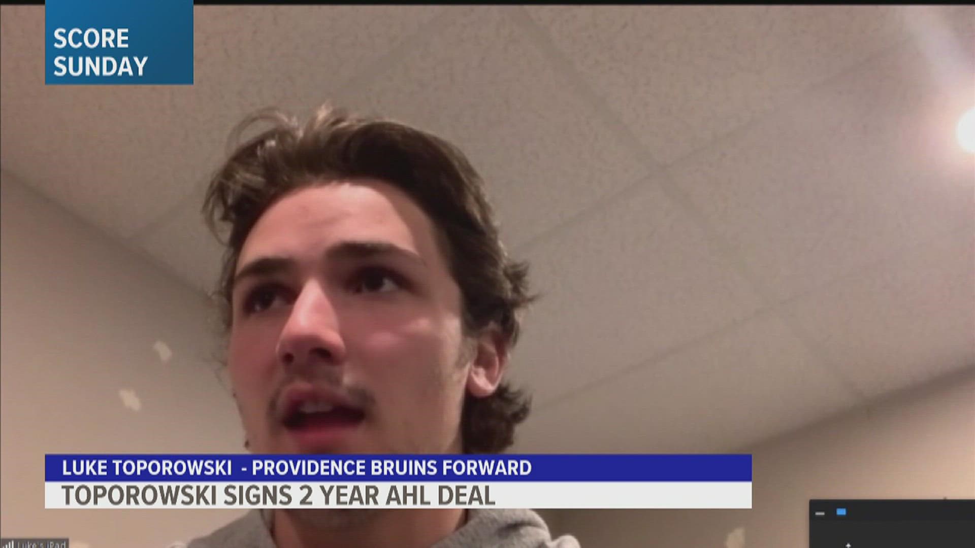 The Bettendorf native is the first Quad Citizen to sign a professional hockey contract.