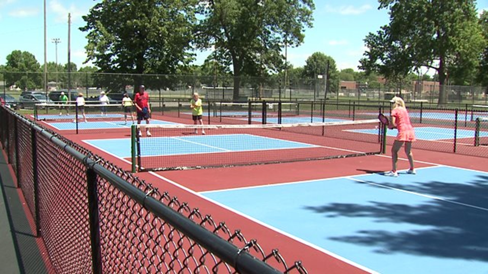 Eight new pickleball courts open in Davenport