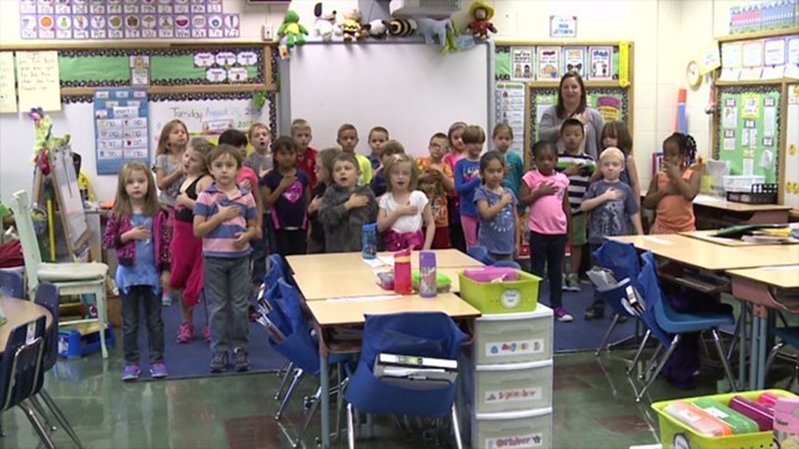 The Pledge from Mrs. Bollman’s class at Denkmann Elementary | wqad.com