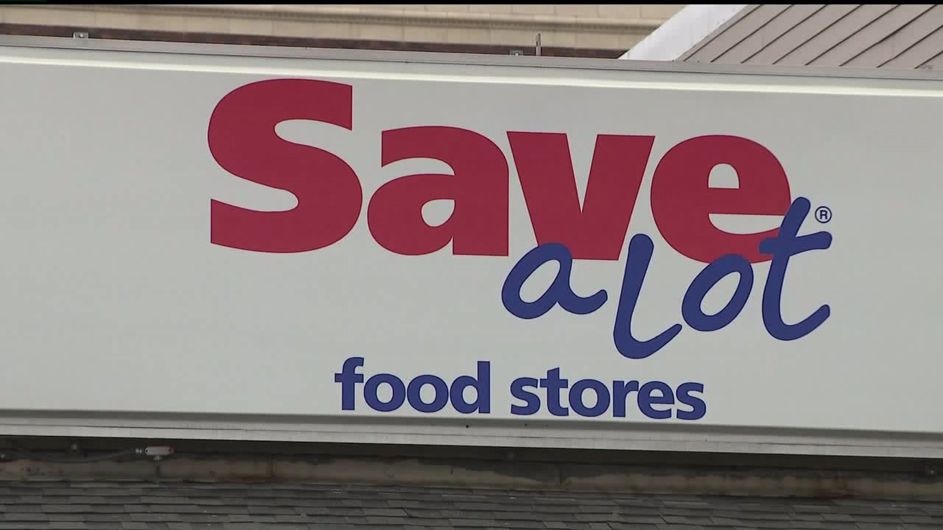 Pay it Forward salutes Monmouth grocery store owner who donates tons of food