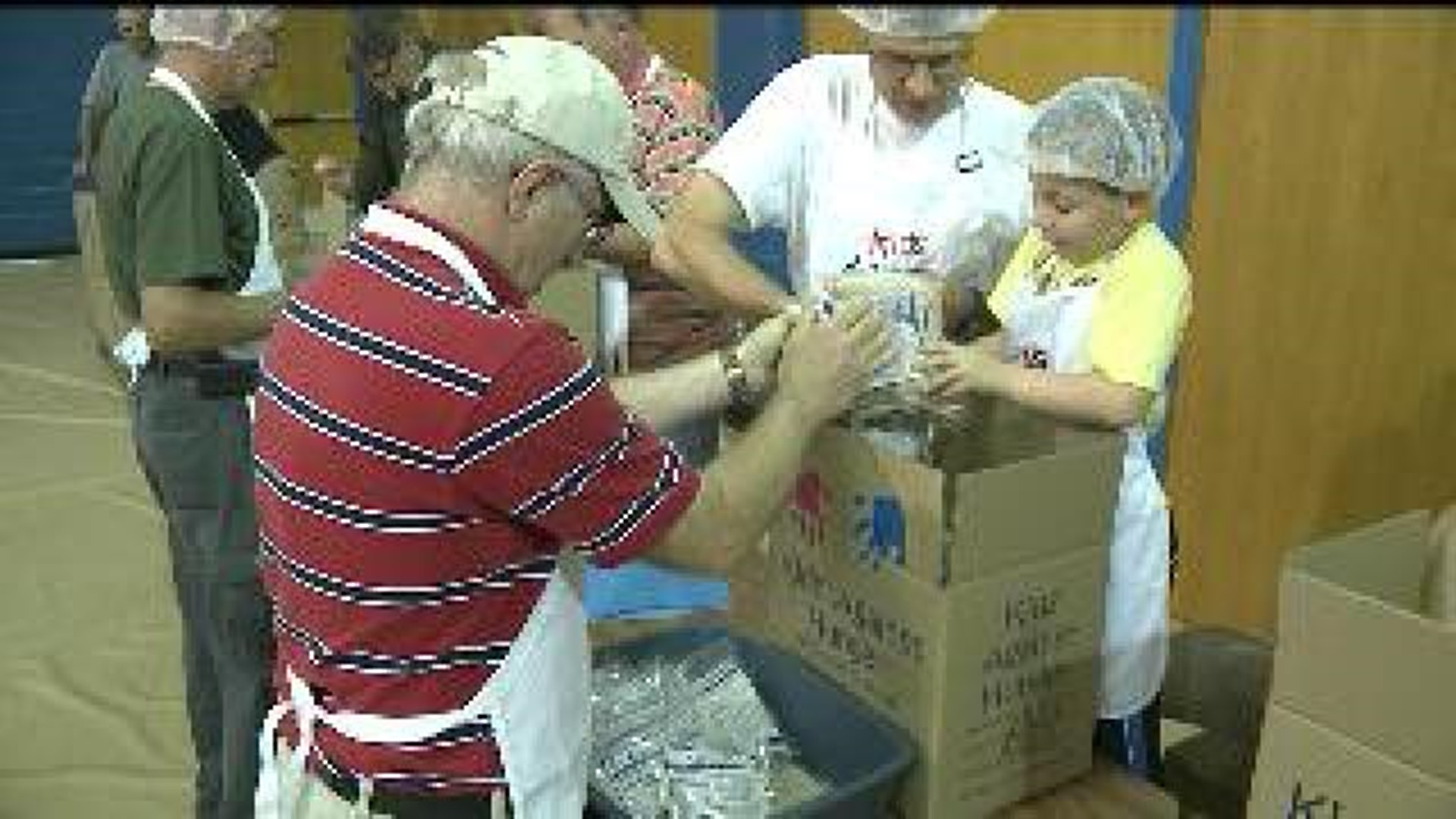 Congregations gather to feed the hungry