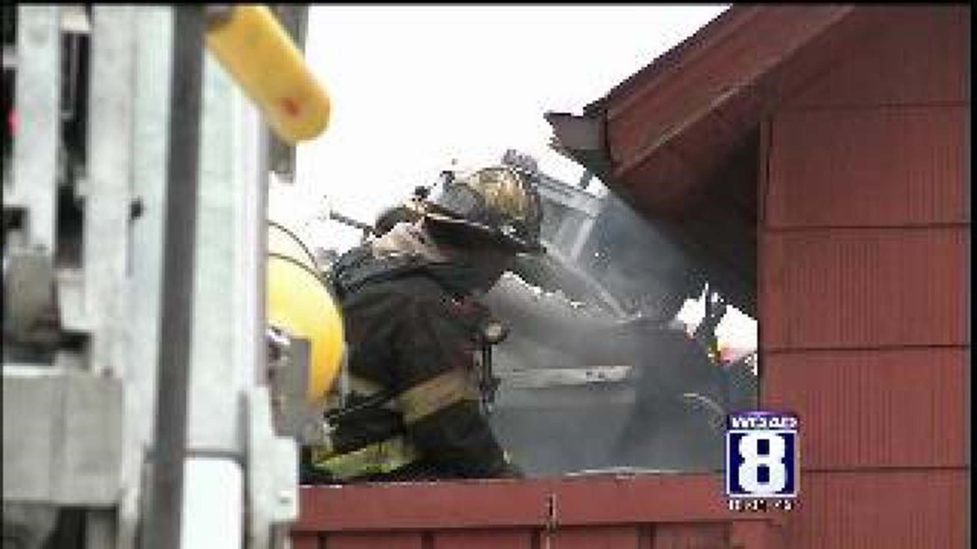 Fire damages LeClaire restaurant