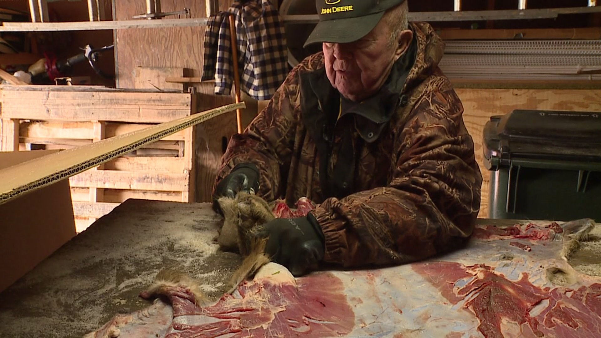 Davenport Elks collect deer hides to help veterans