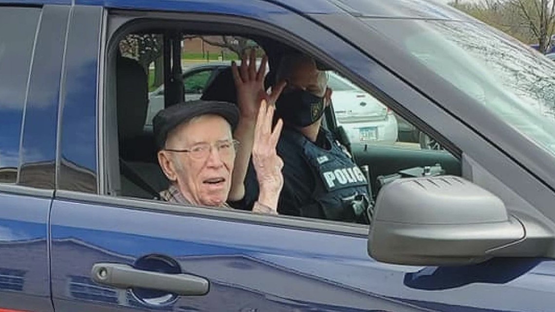 Former deputy given feel-good ride in squad car by Burlington PD officer - Vimarsana News