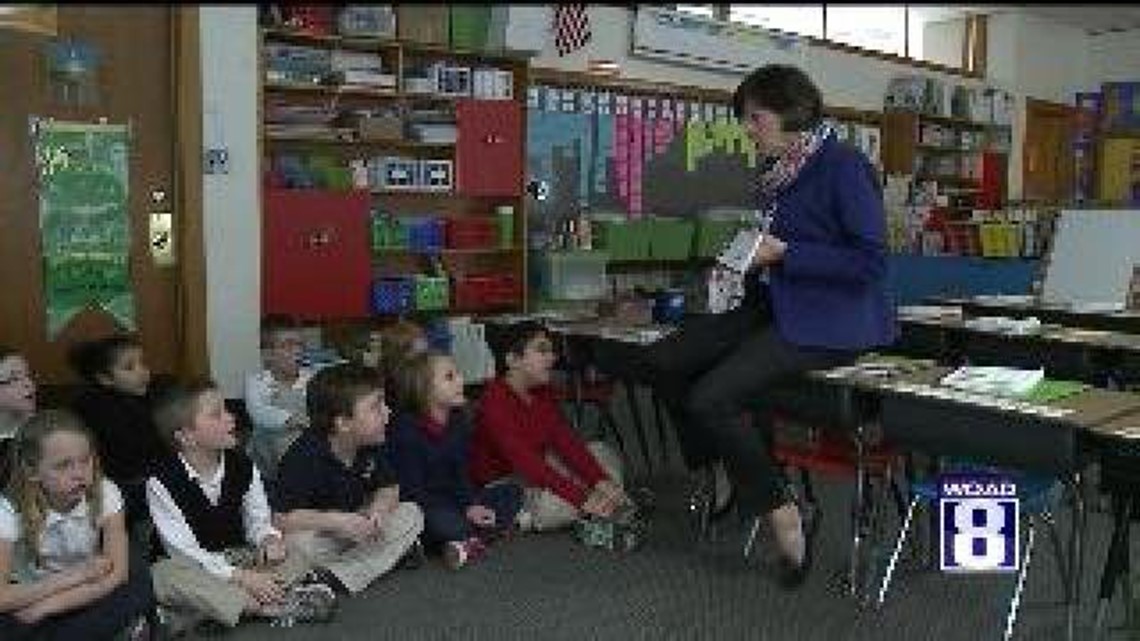 Unique Teaching Method Helps Students Read | wqad.com