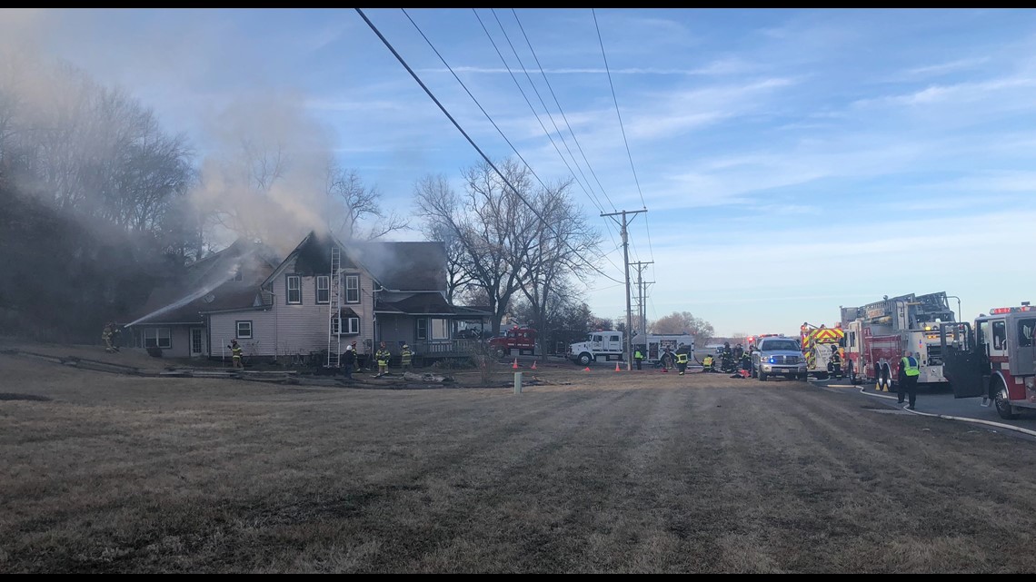 Family survives fire in Princeton, Iowa