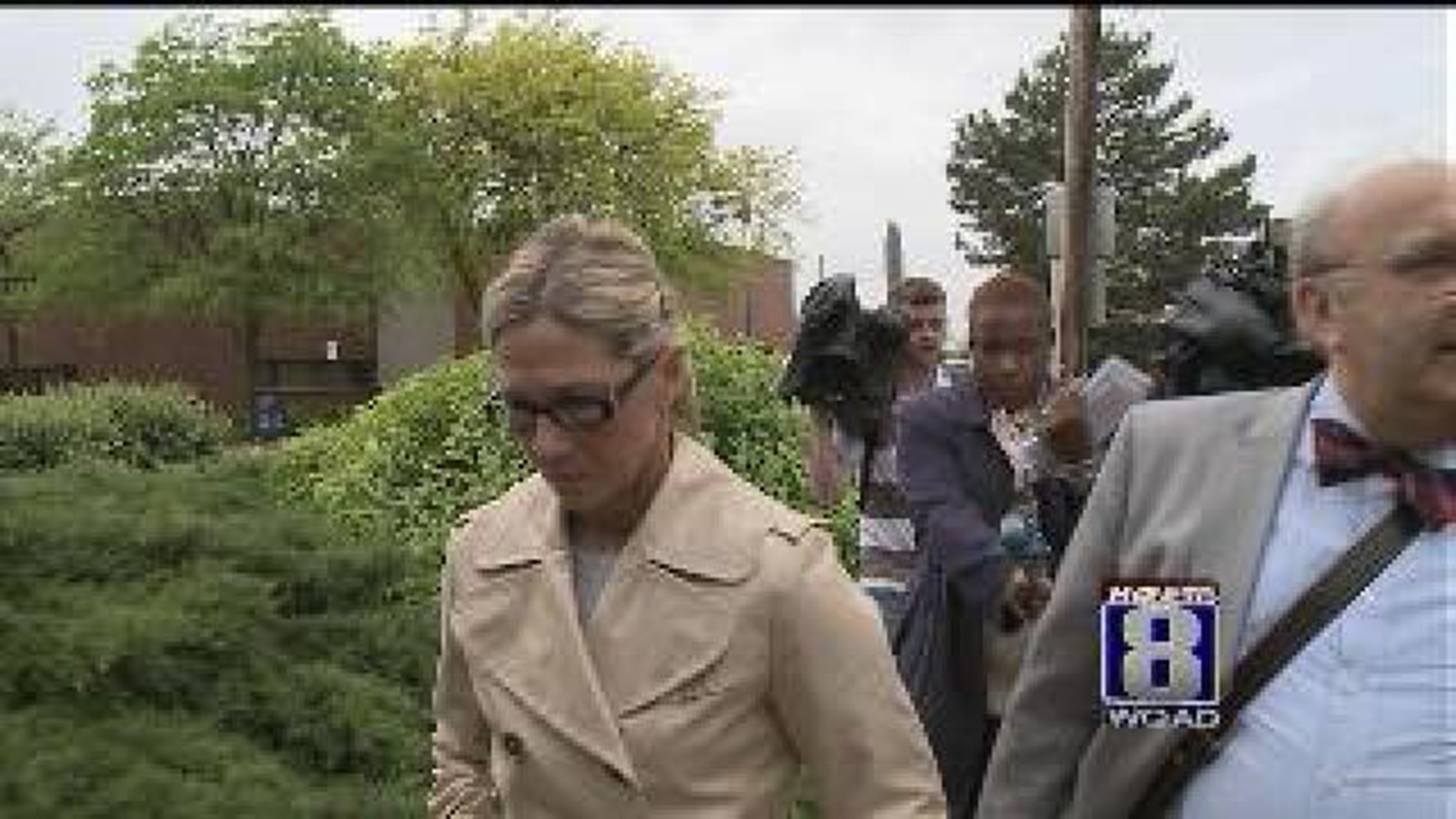 Rita Crundwell pleads not guilty
