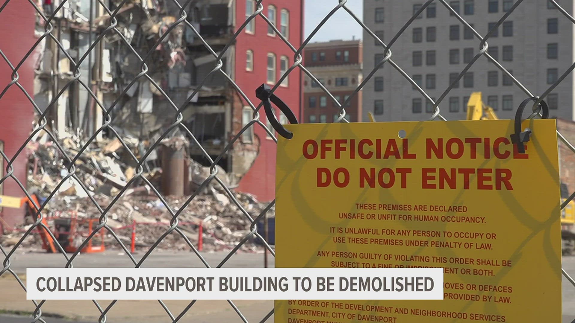 Residents of the building that partially collapsed on May 28 cannot return to collect their belongings, as the city deemed it unsafe and plans to demolish it.