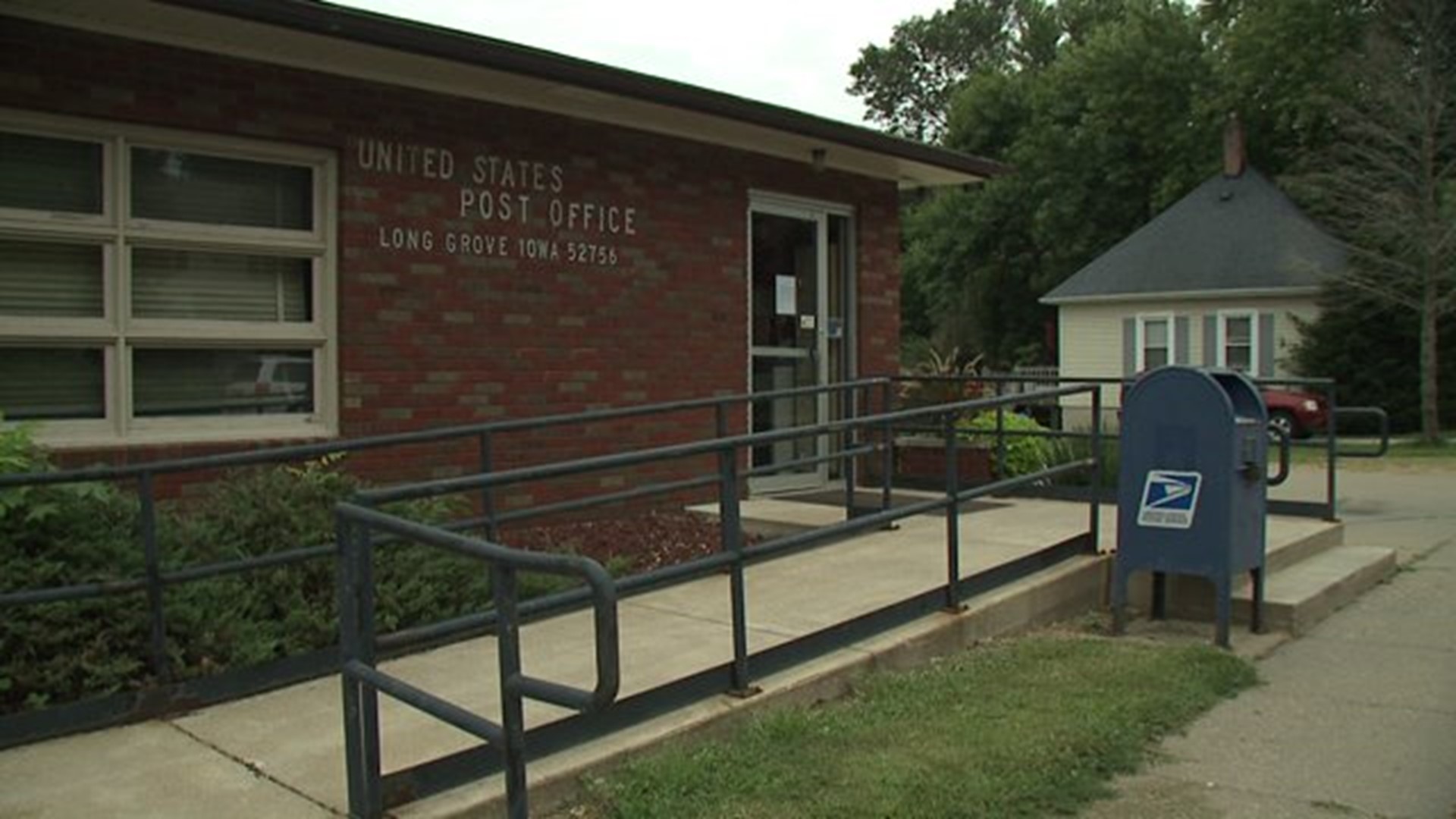 Long Grove Post Office closed for health and safety concerns