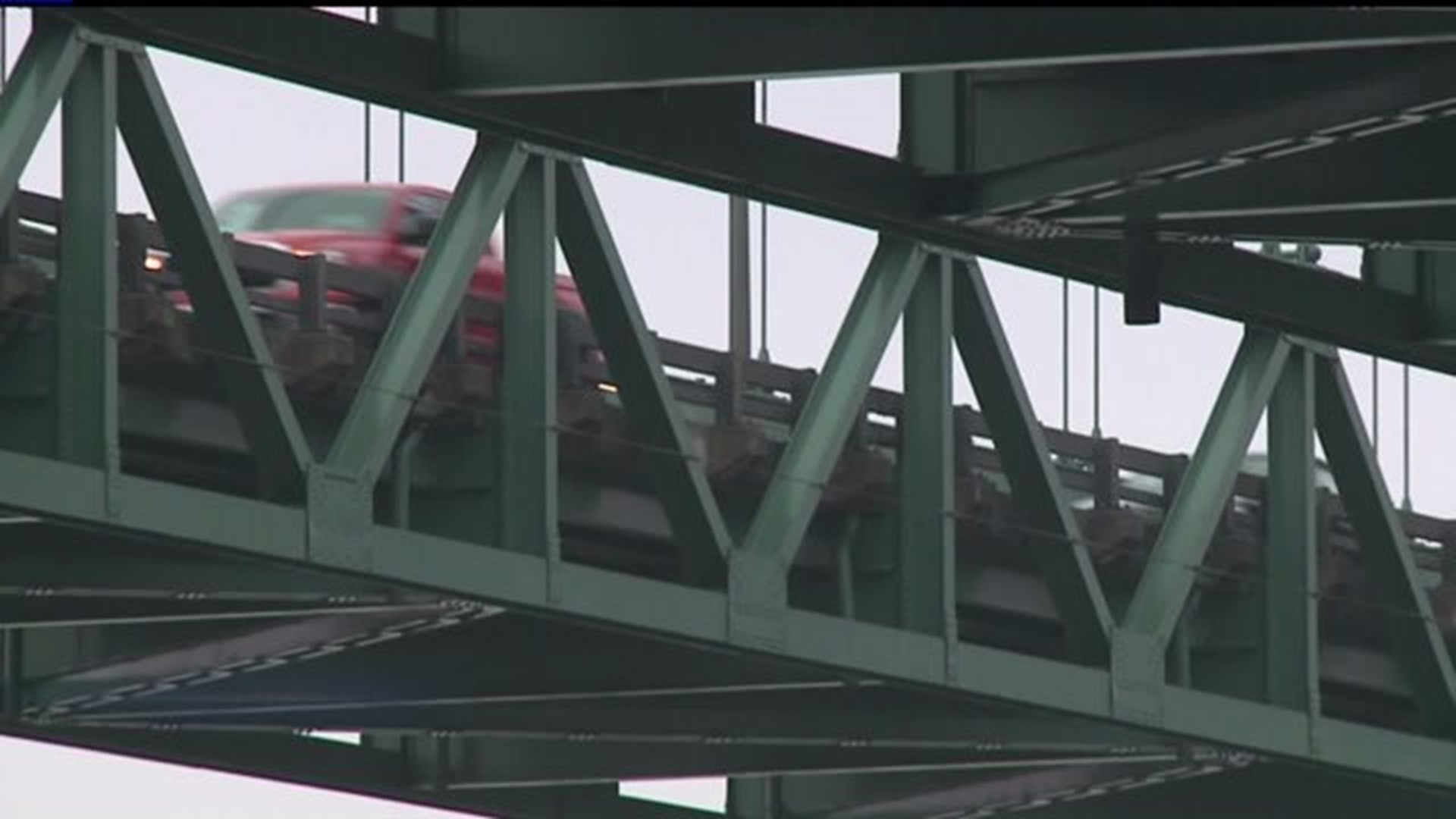 I-74 bridge repairs begin Monday through August
