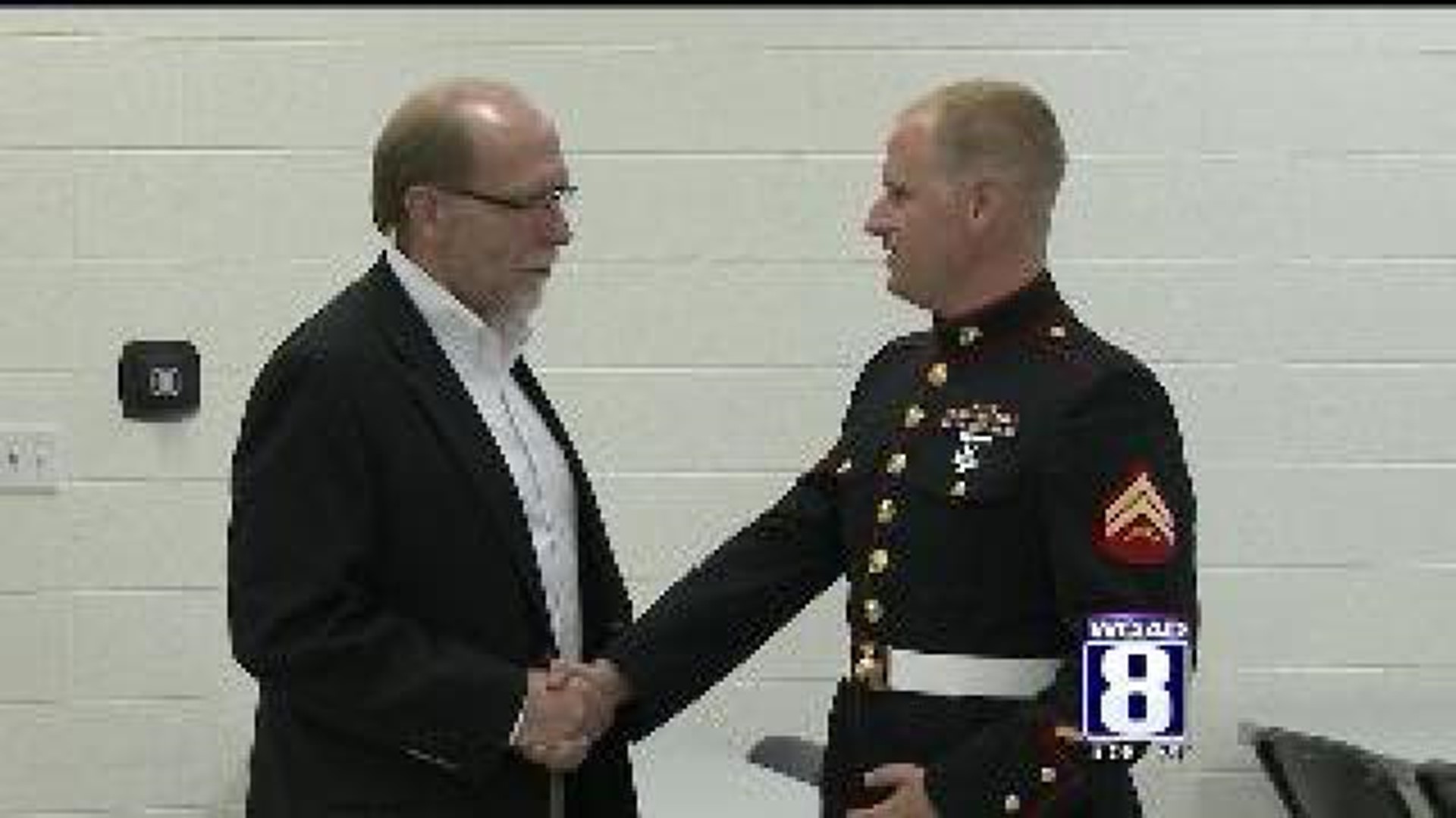 Loebsack listens to concerns of veterans